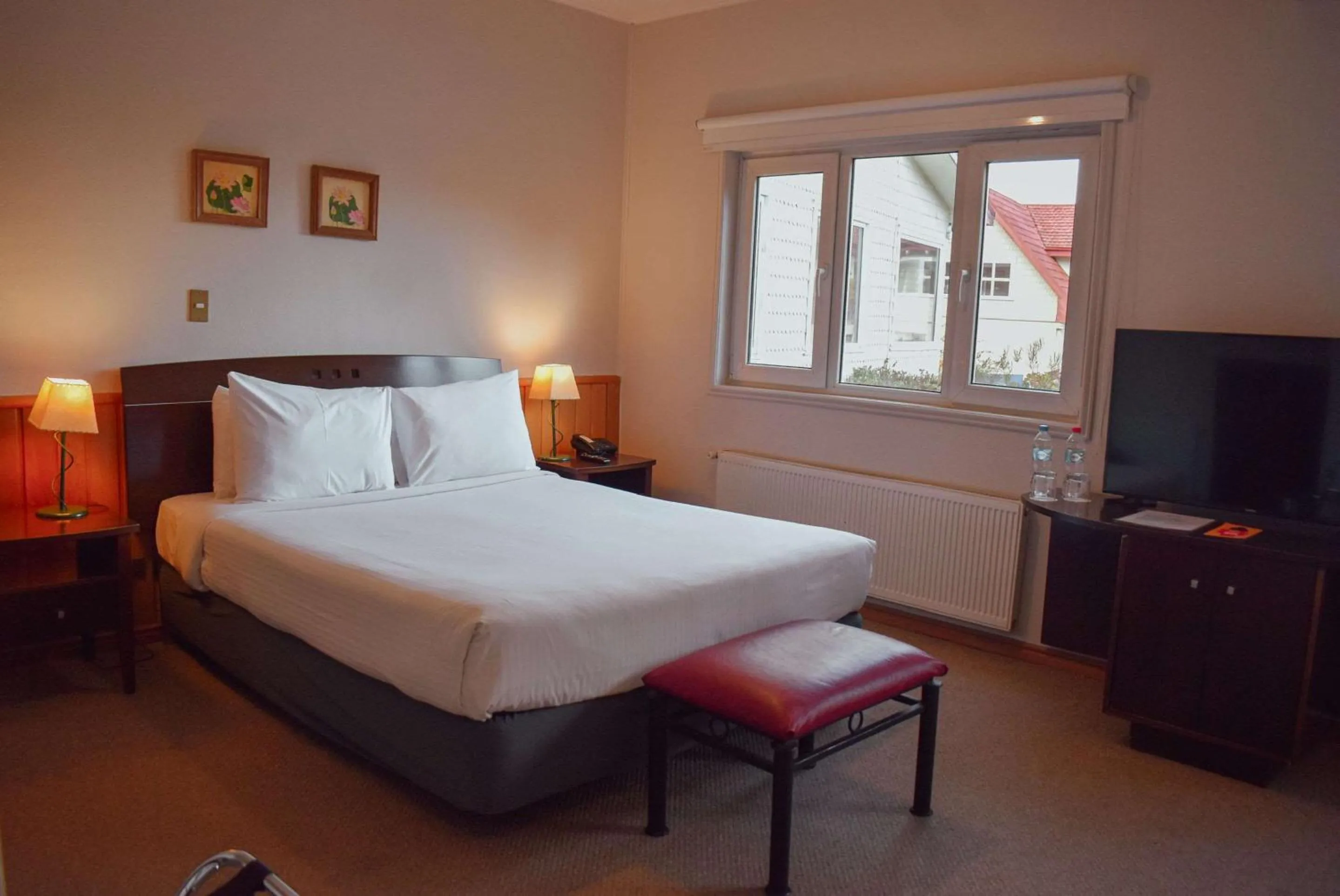 Bedroom, Bed in Park Inn by Radisson Puerto Varas