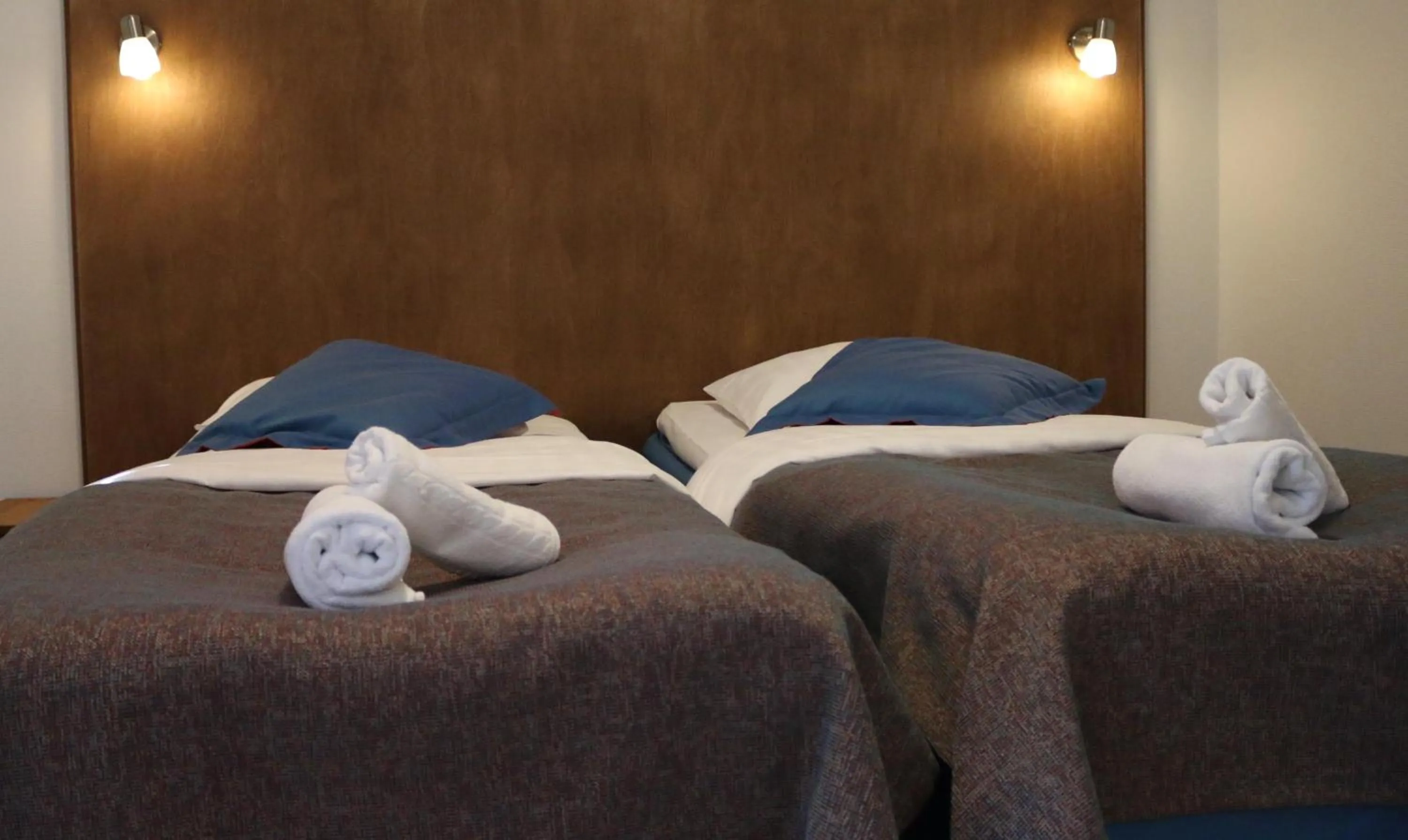 Decorative detail, Bed in Oravi Apartments