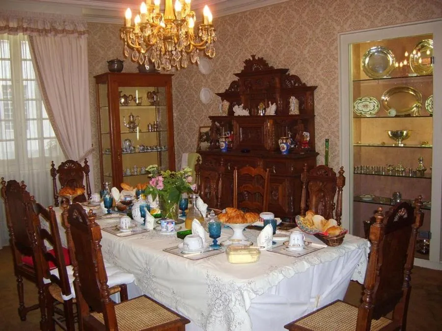Dining area in Lalobema