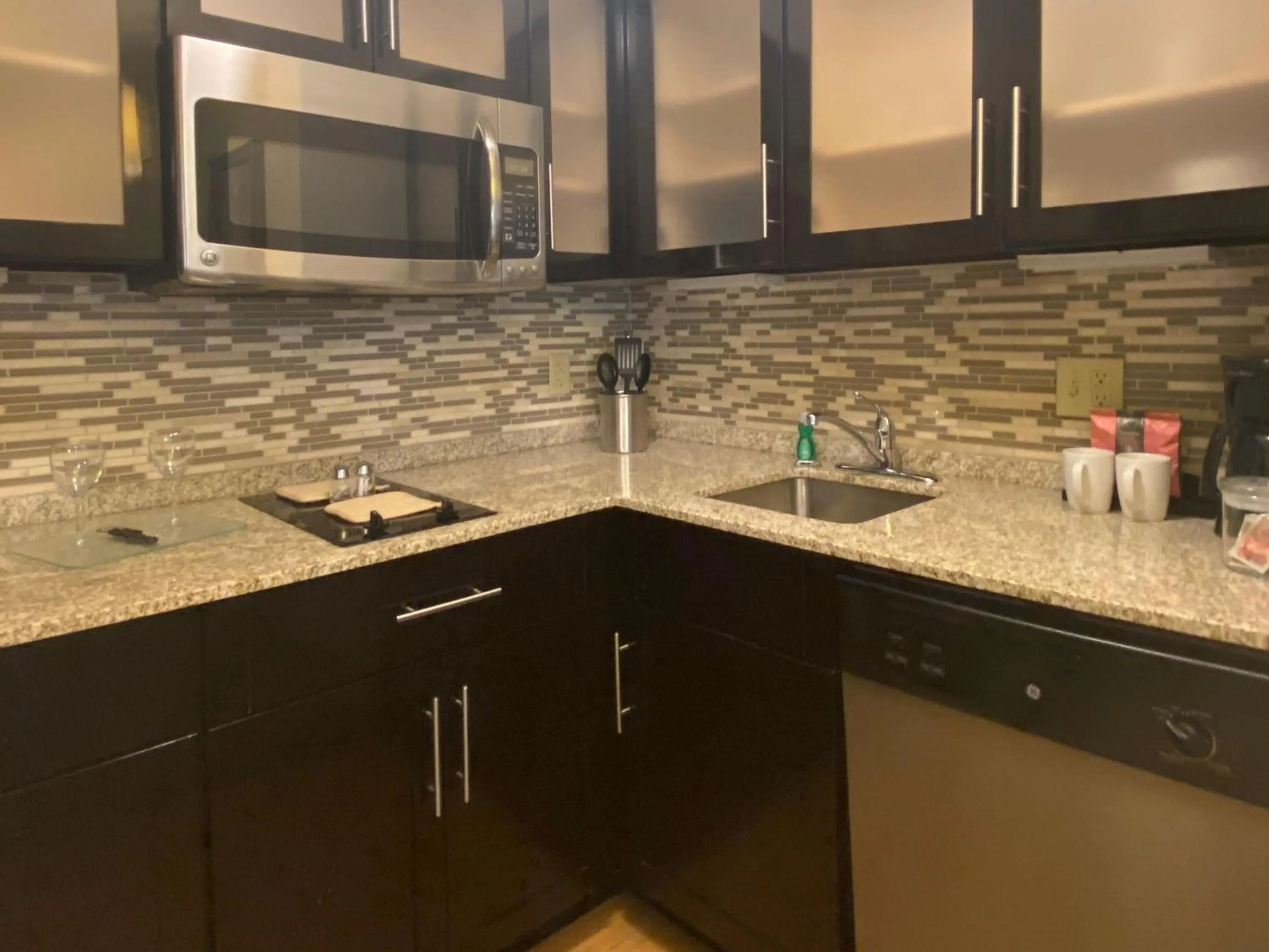 Photo of the whole room in Staybridge Suites Syracuse Liverpool by IHG