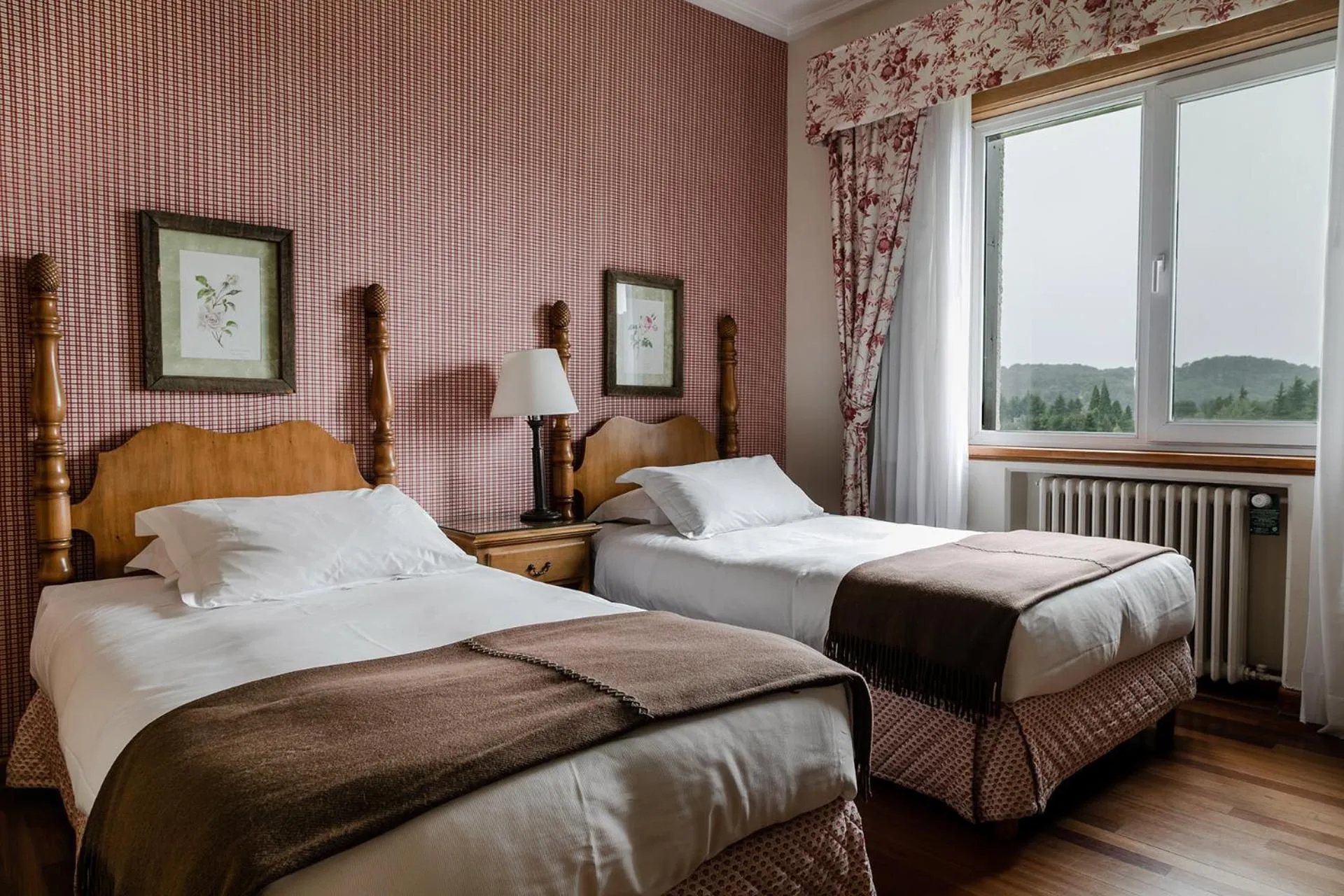 Photo of the whole room, Bed in Llao Llao Resort, Golf-Spa