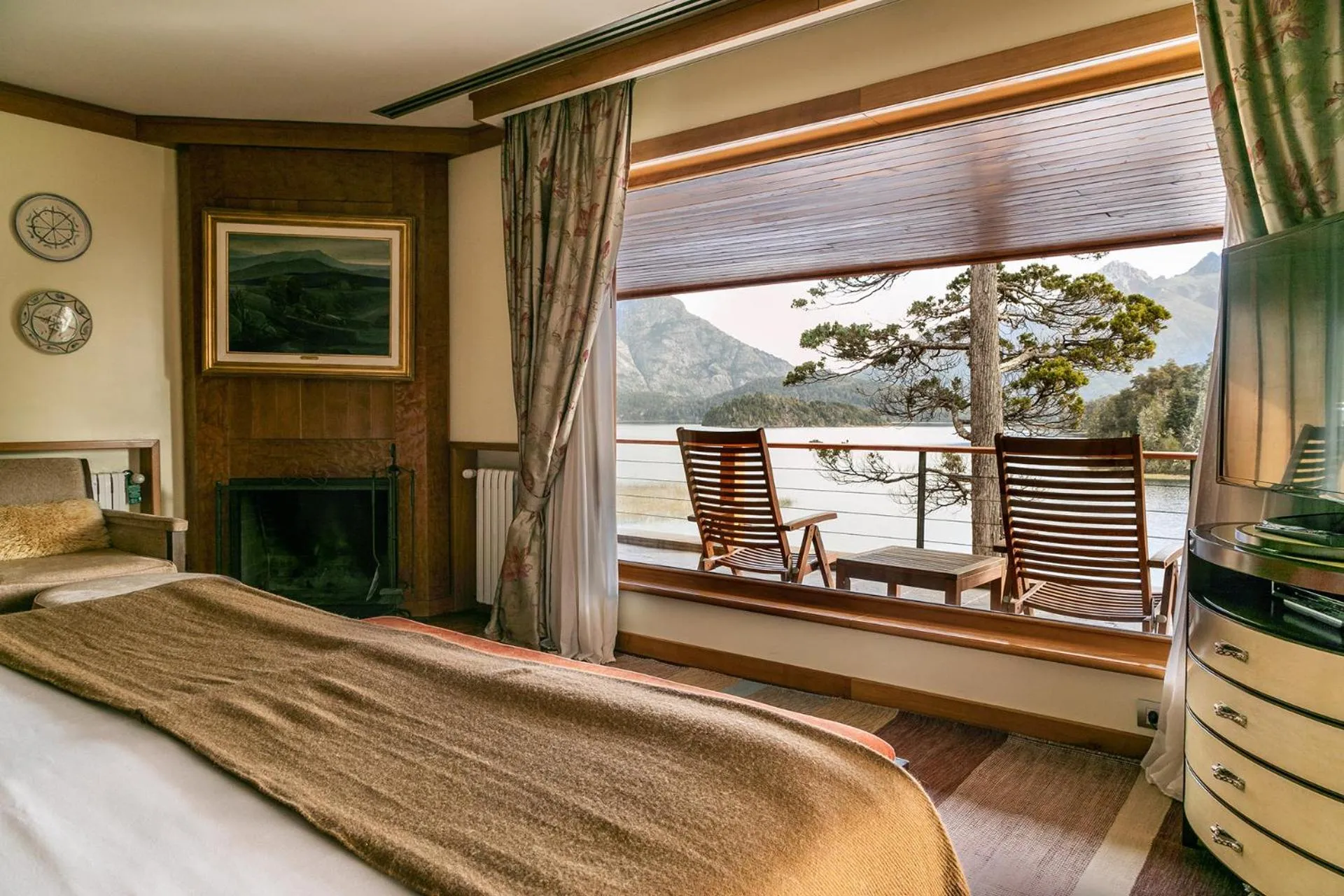 Bedroom, Bed in Llao Llao Resort, Golf-Spa