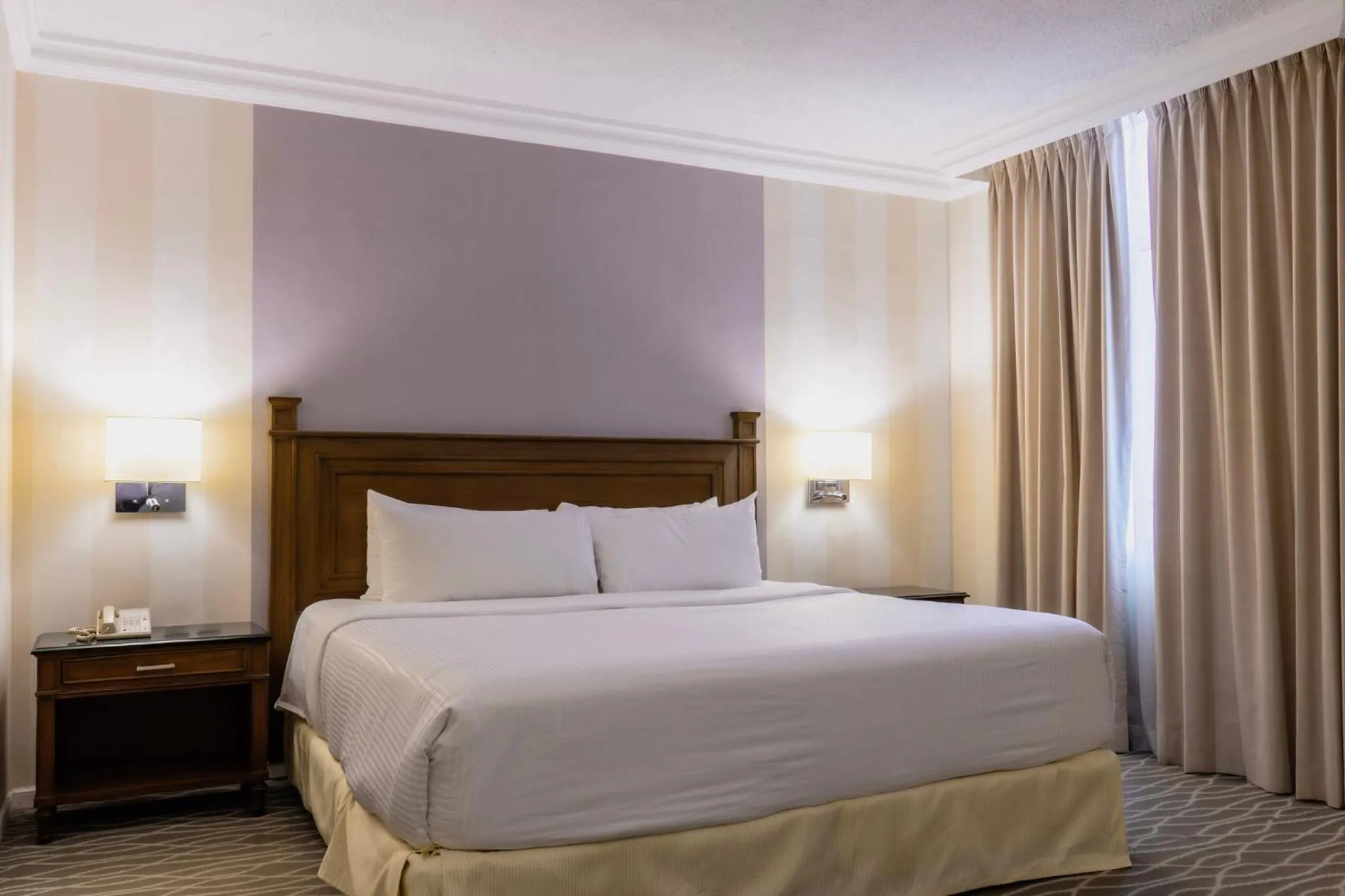 Photo of the whole room, Bed in Gamma Monterrey Gran Hotel Ancira