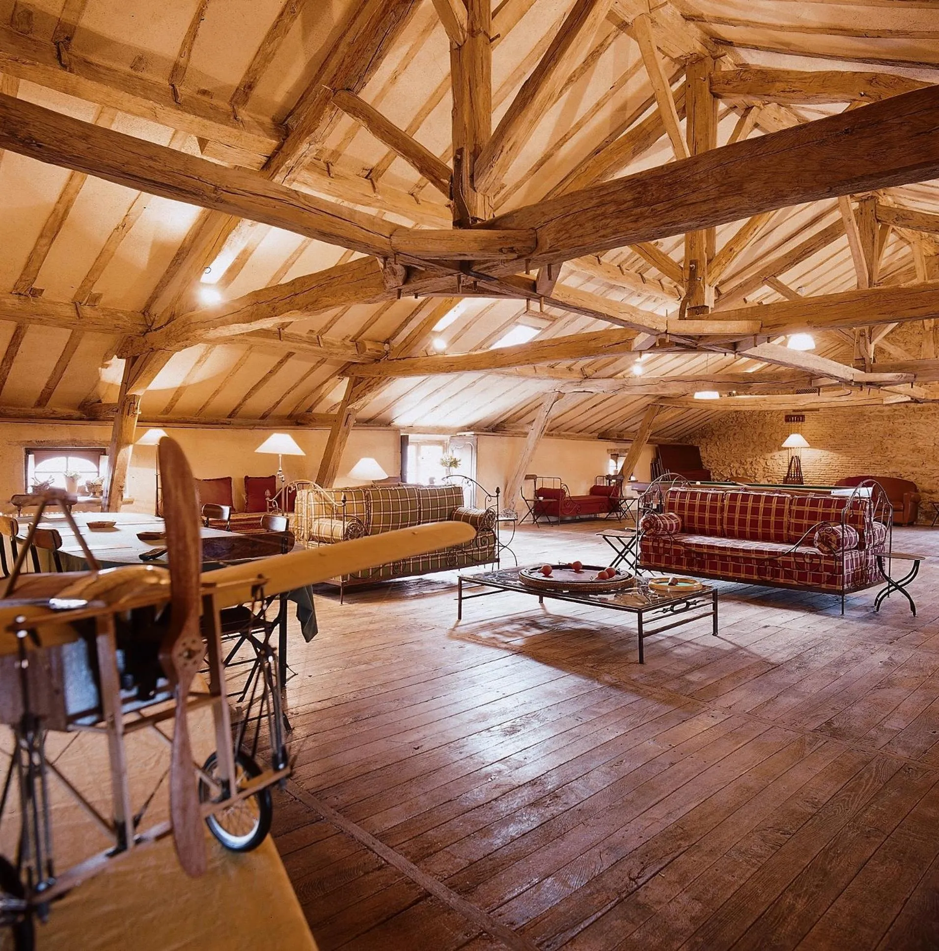 Billiard in Hôtel Les Orangeries