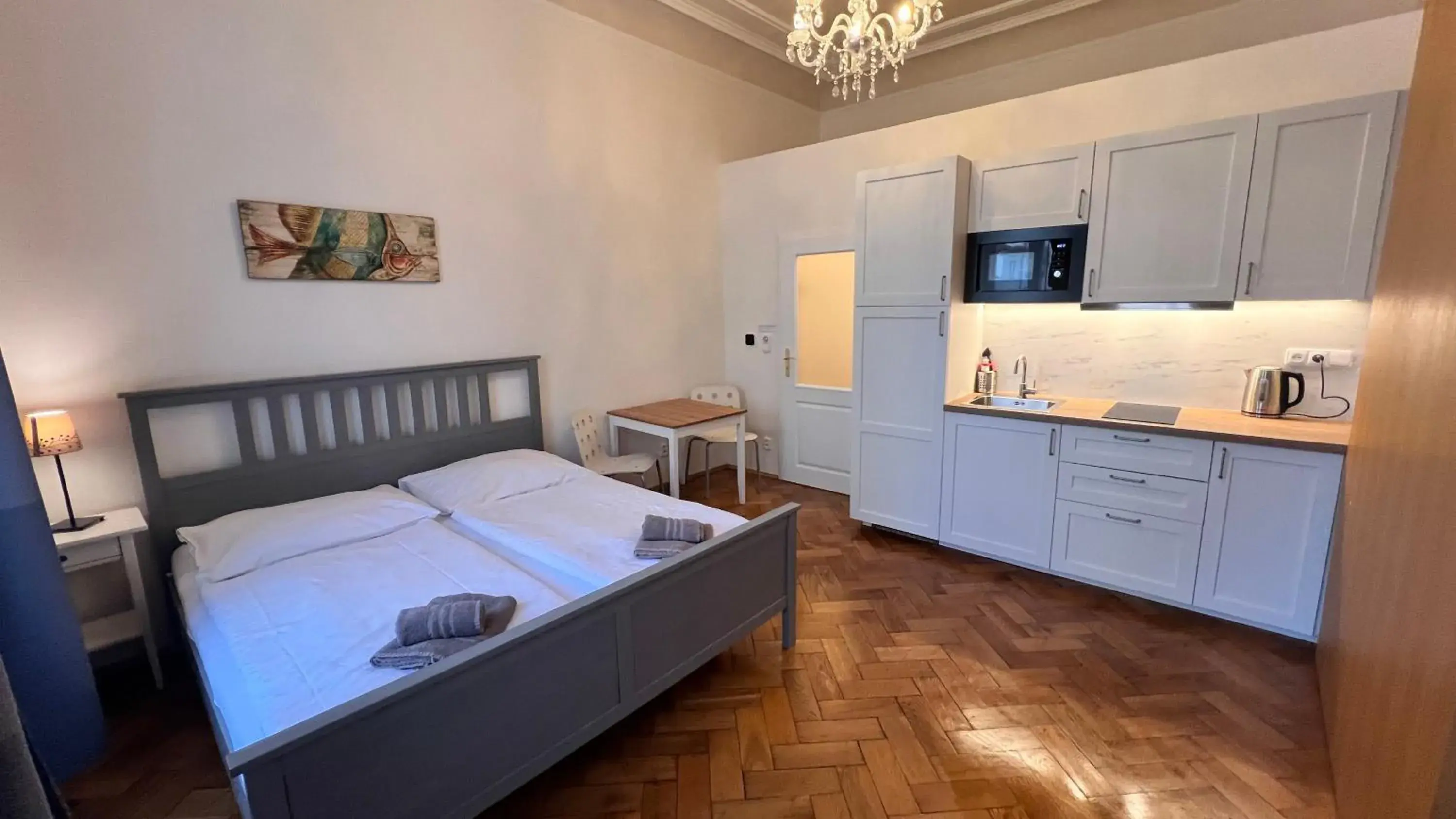 Economy Double Room in Old Town - Dusni Apartments Economy Double Room in Old Town - Dusni Apartments