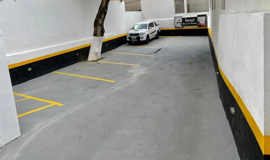 Parking in Hotel Praça da Árvore - São Paulo Expo