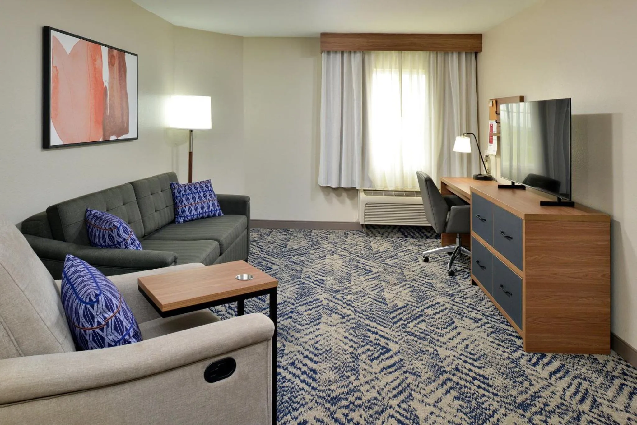 Photo of the whole room in Candlewood Suites Kansas City Northeast by IHG