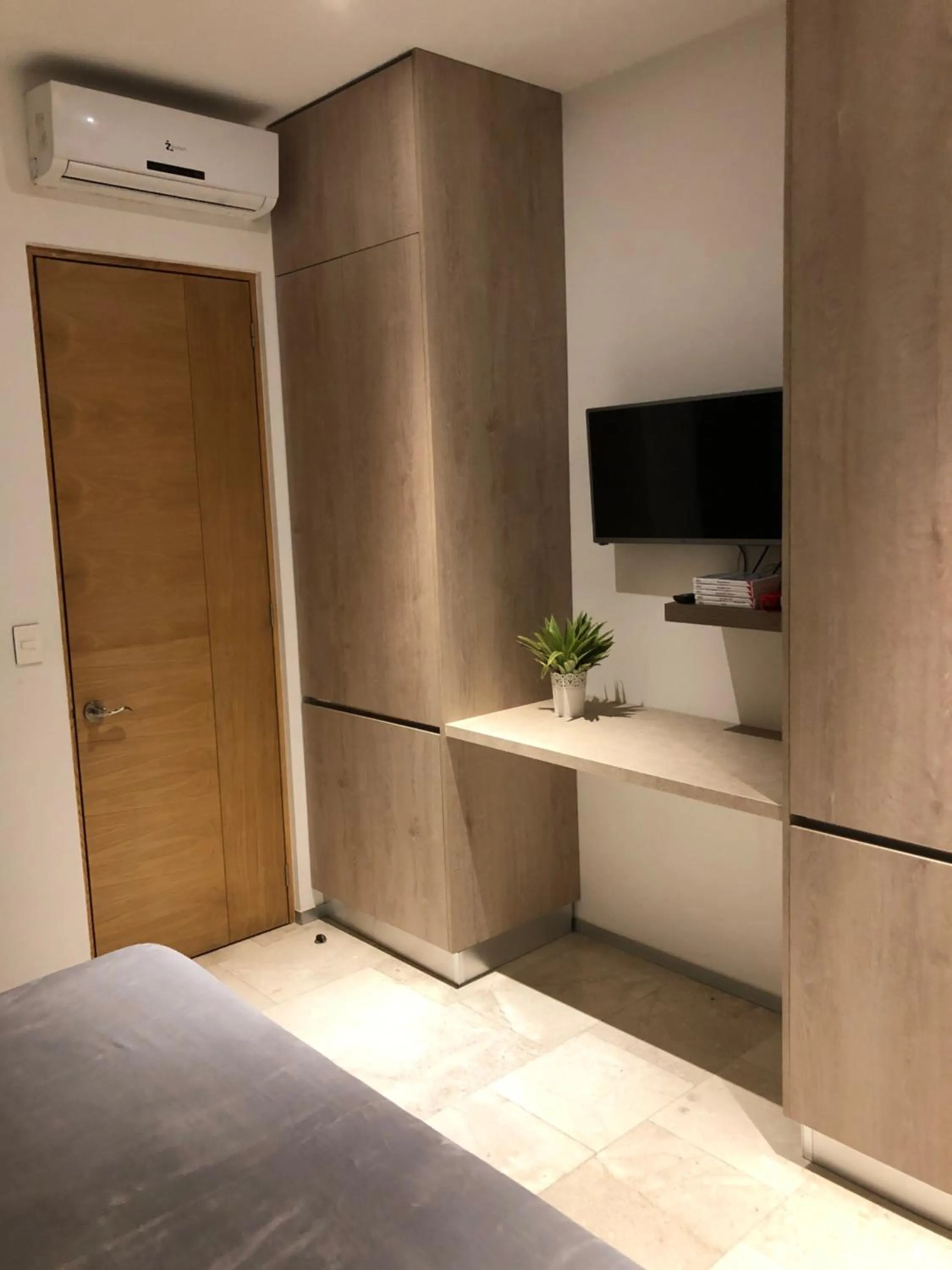 Luxury 5th Avenue Menesse 32