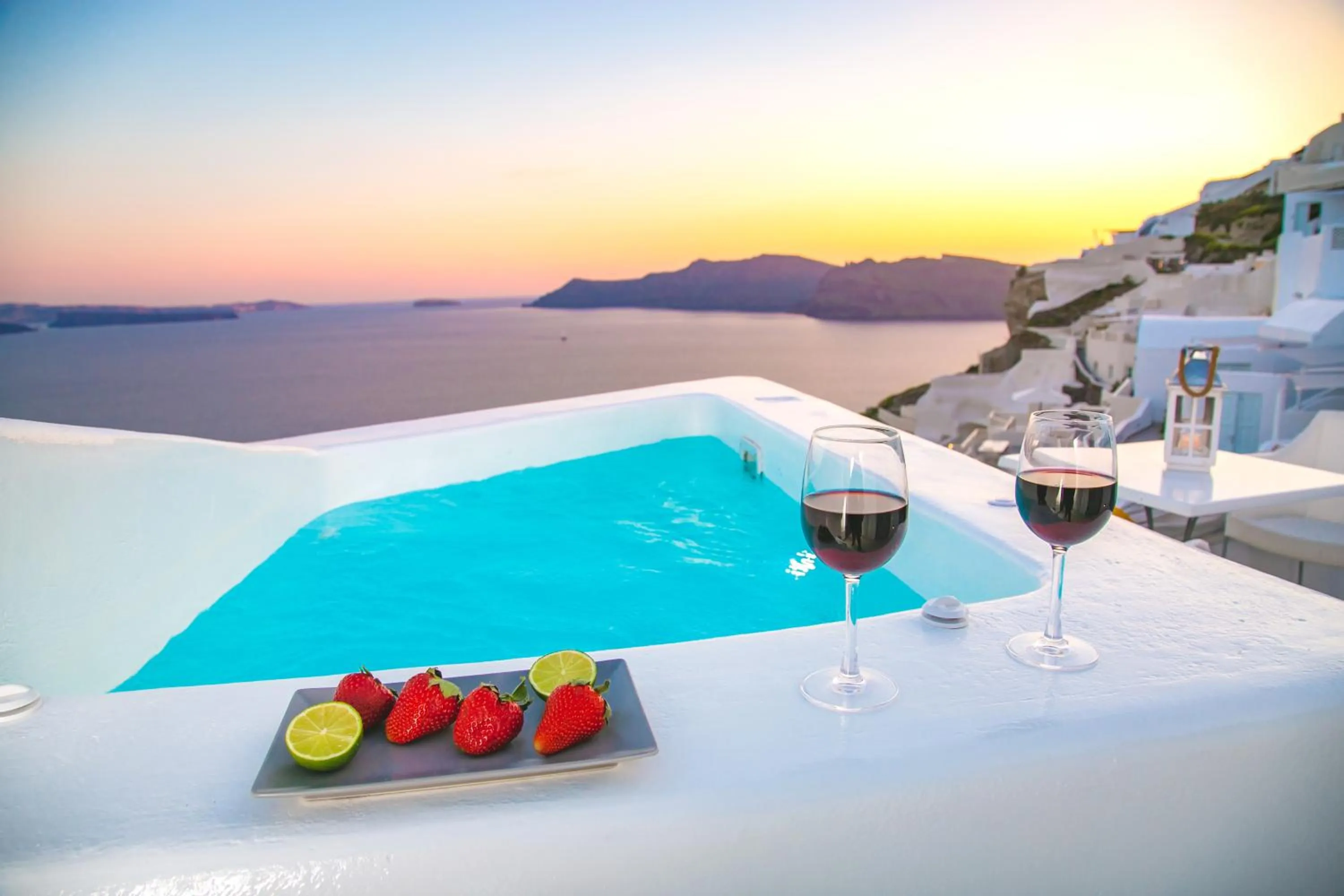 Hot Tub in Onar Villas Oia - Onar Hotels Collection