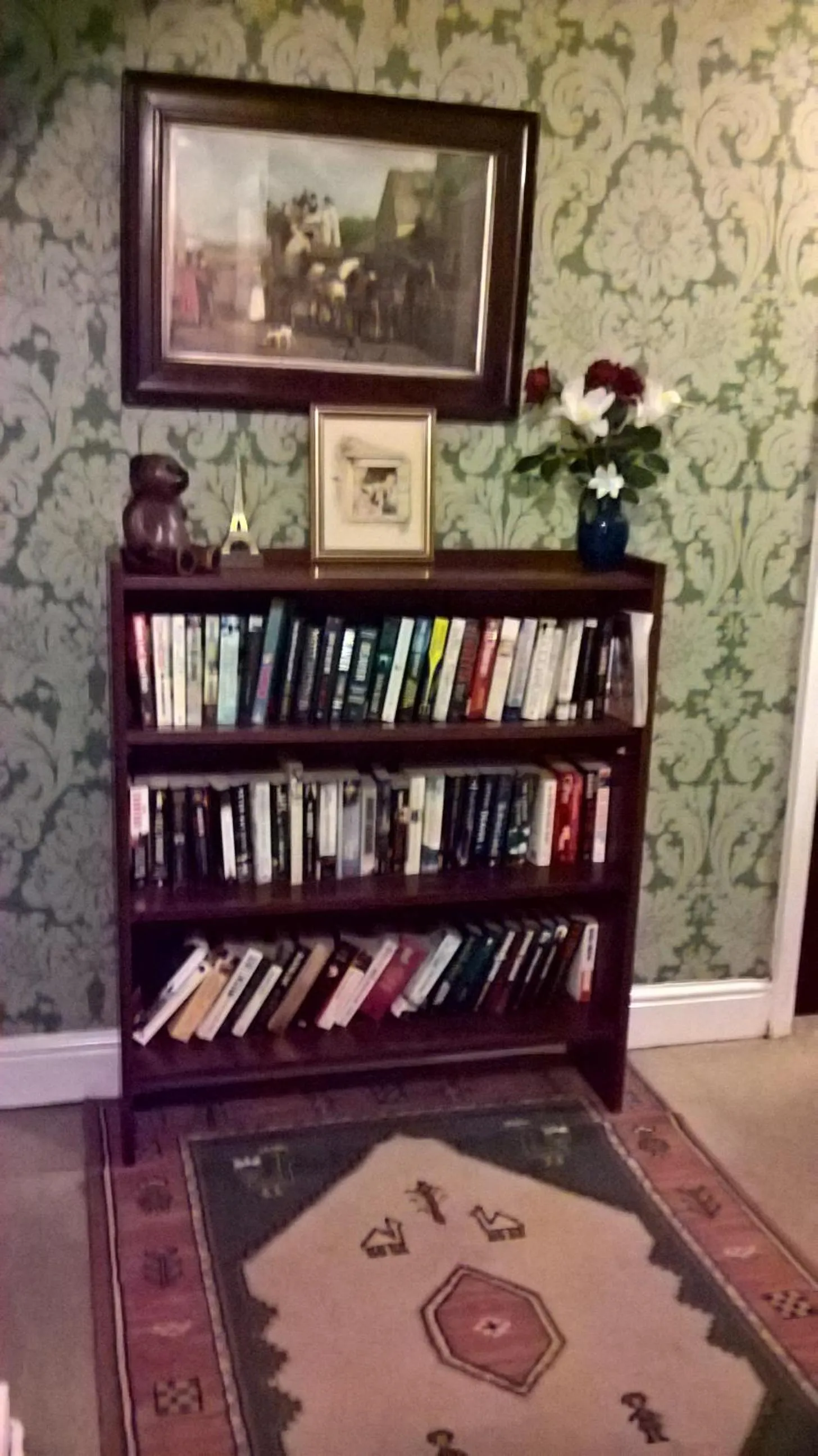 Library in Rhymney House hotel