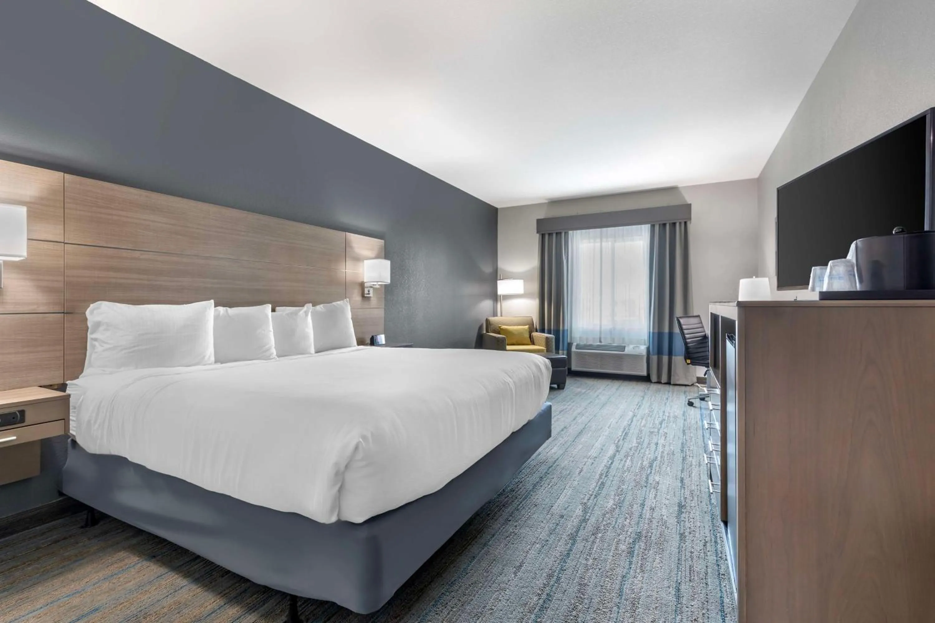 Bedroom, Bed in Best Western Plus Stephenville Inn