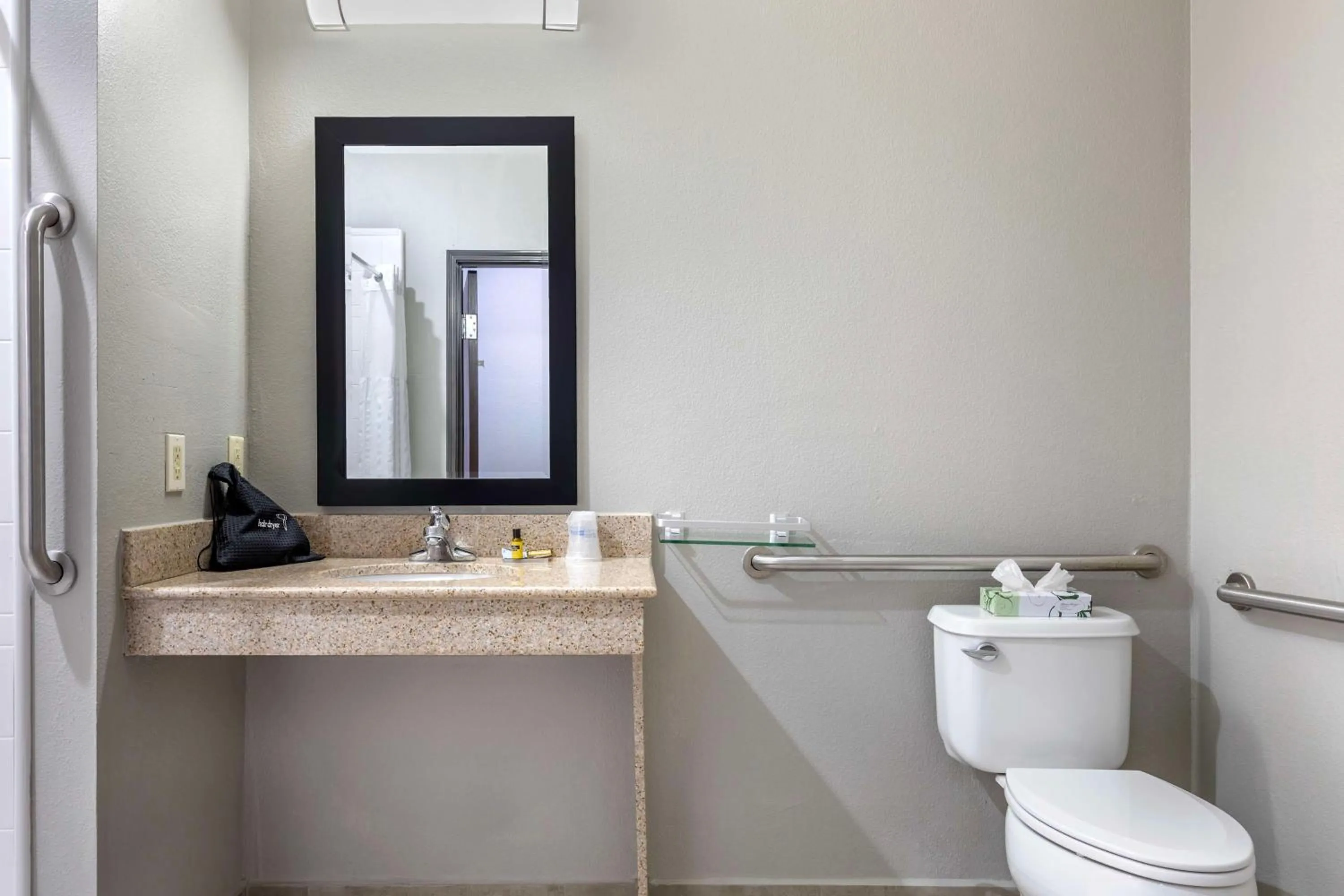 Bathroom in Best Western Plus Stephenville Inn