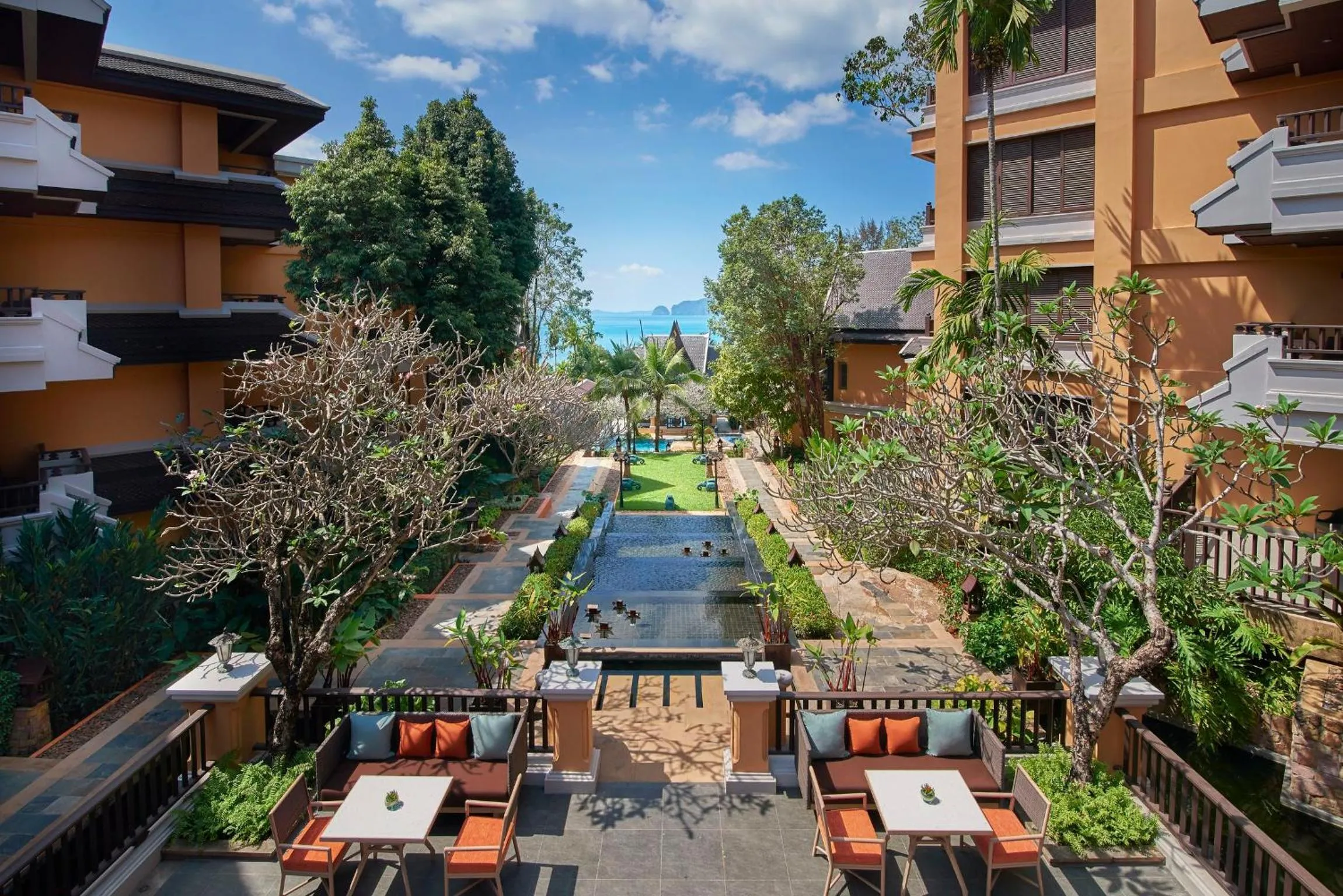 Restaurant/places to eat in Amari Vogue Krabi