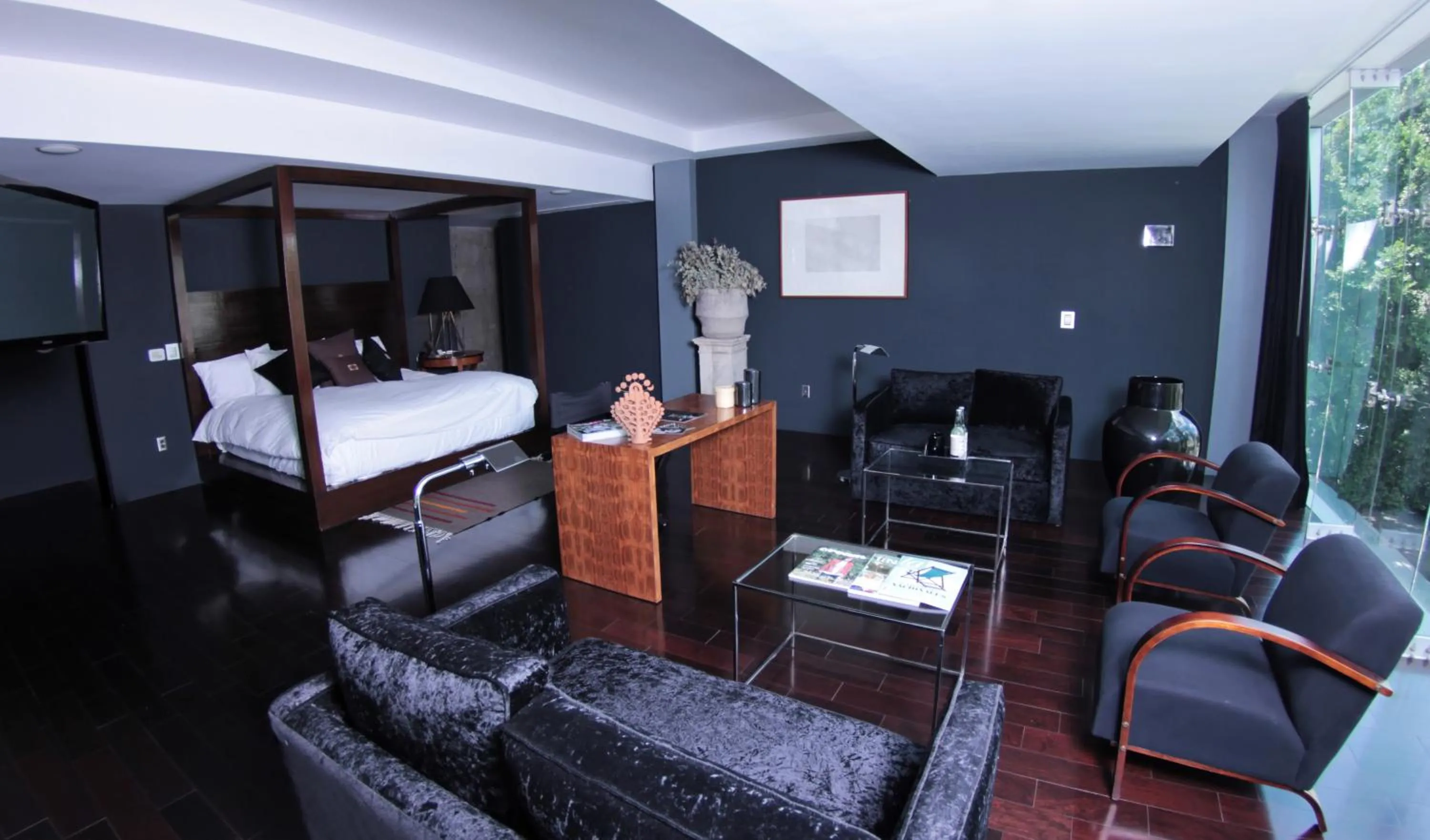 Photo of the whole room, Bed in Demetria Hotel