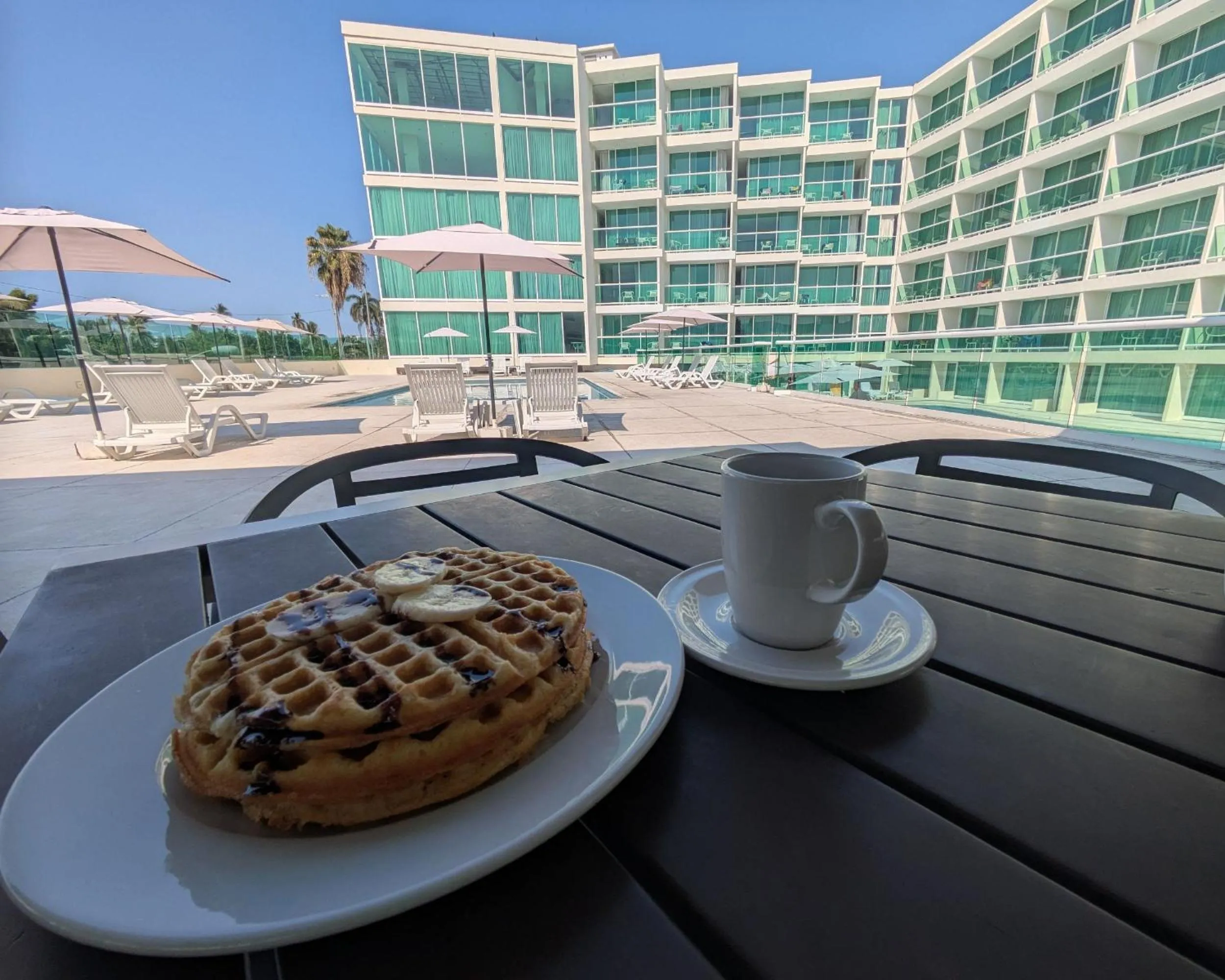 Breakfast in We Hotel Acapulco
