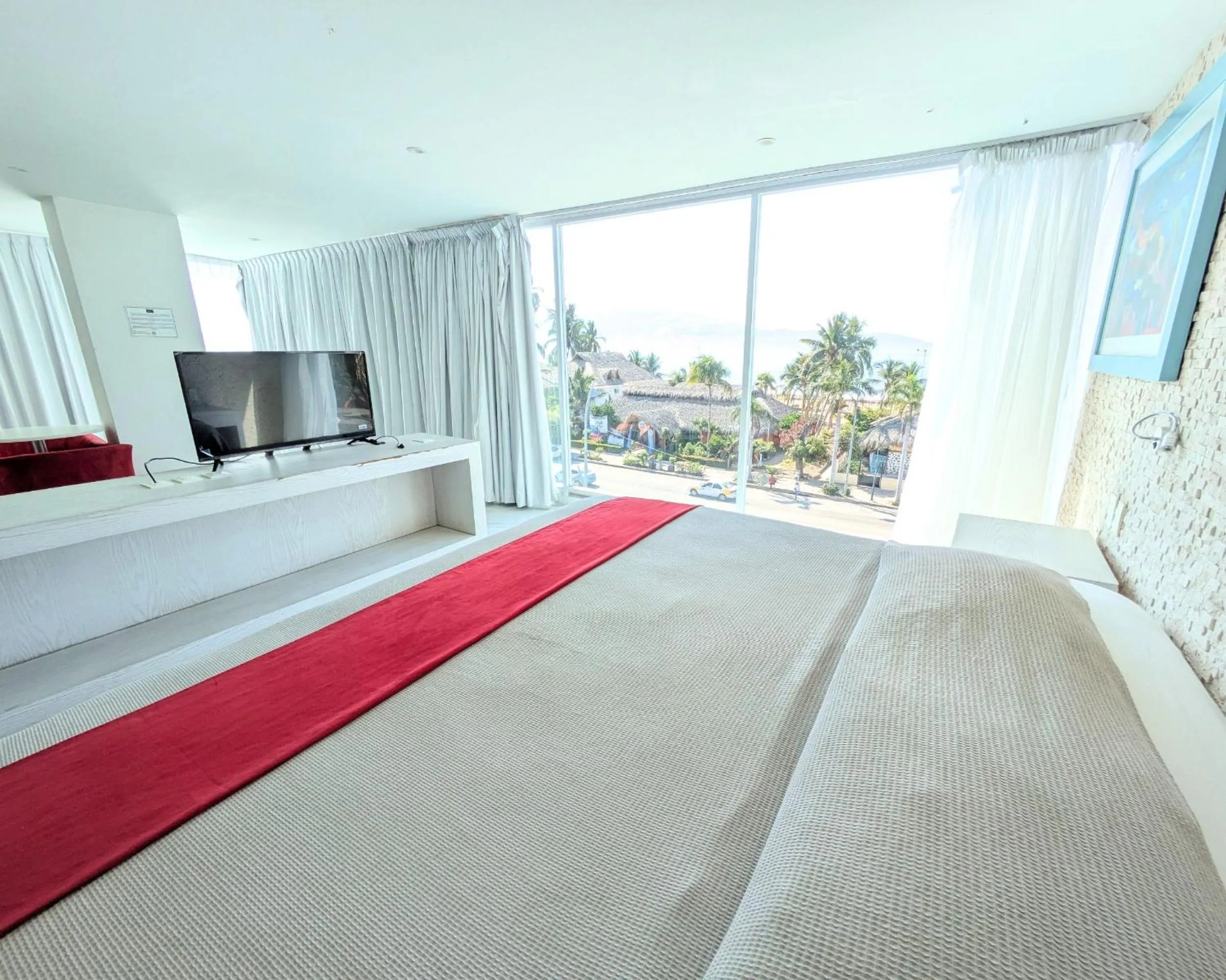 Sea view, Bed in We Hotel Acapulco