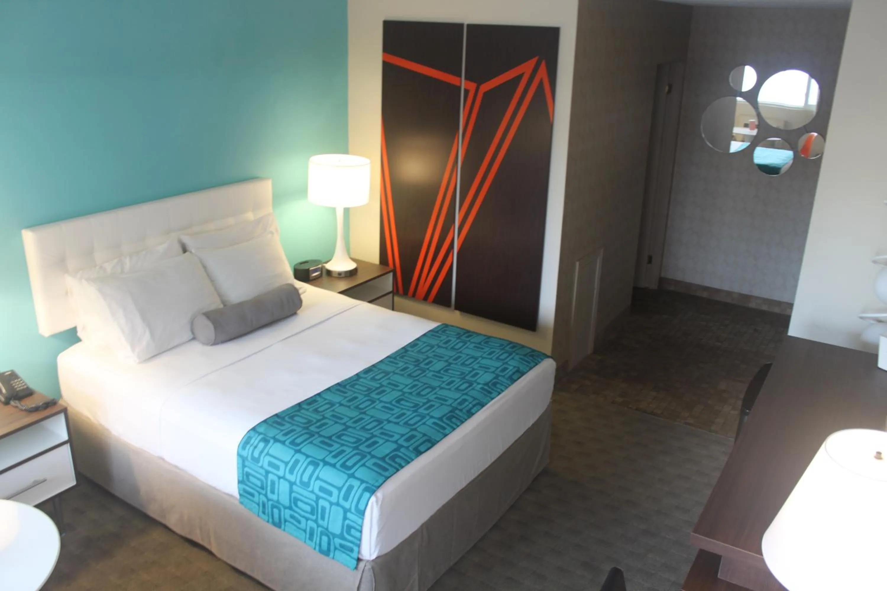 Bedroom, Bed in Howard Johnson Inn by Wyndham Kingston