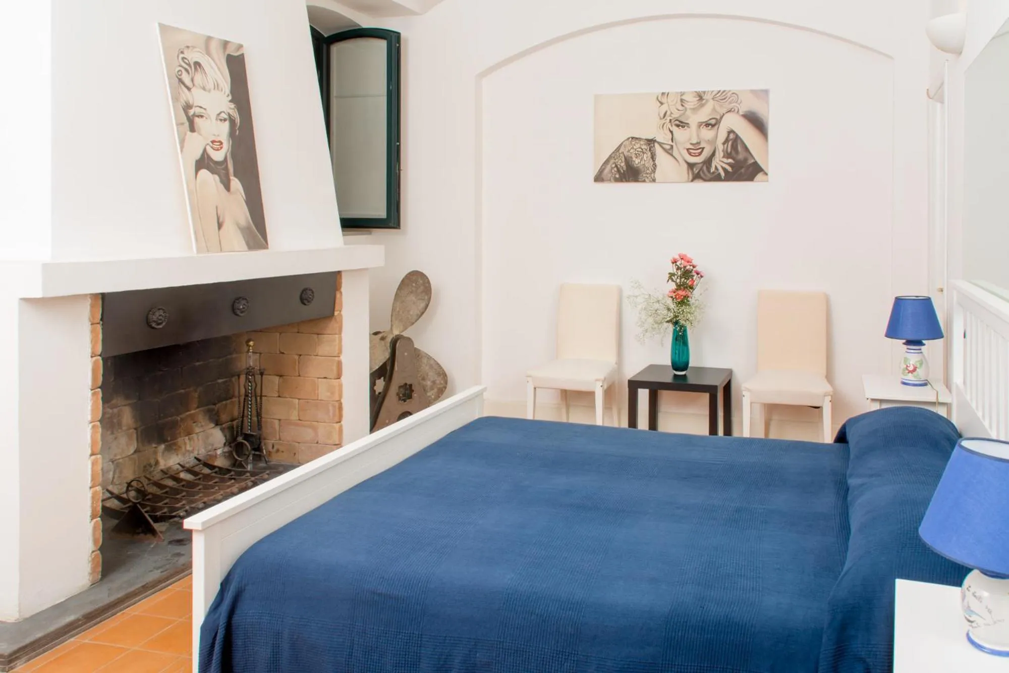 Bed in La Belle Vie B&B