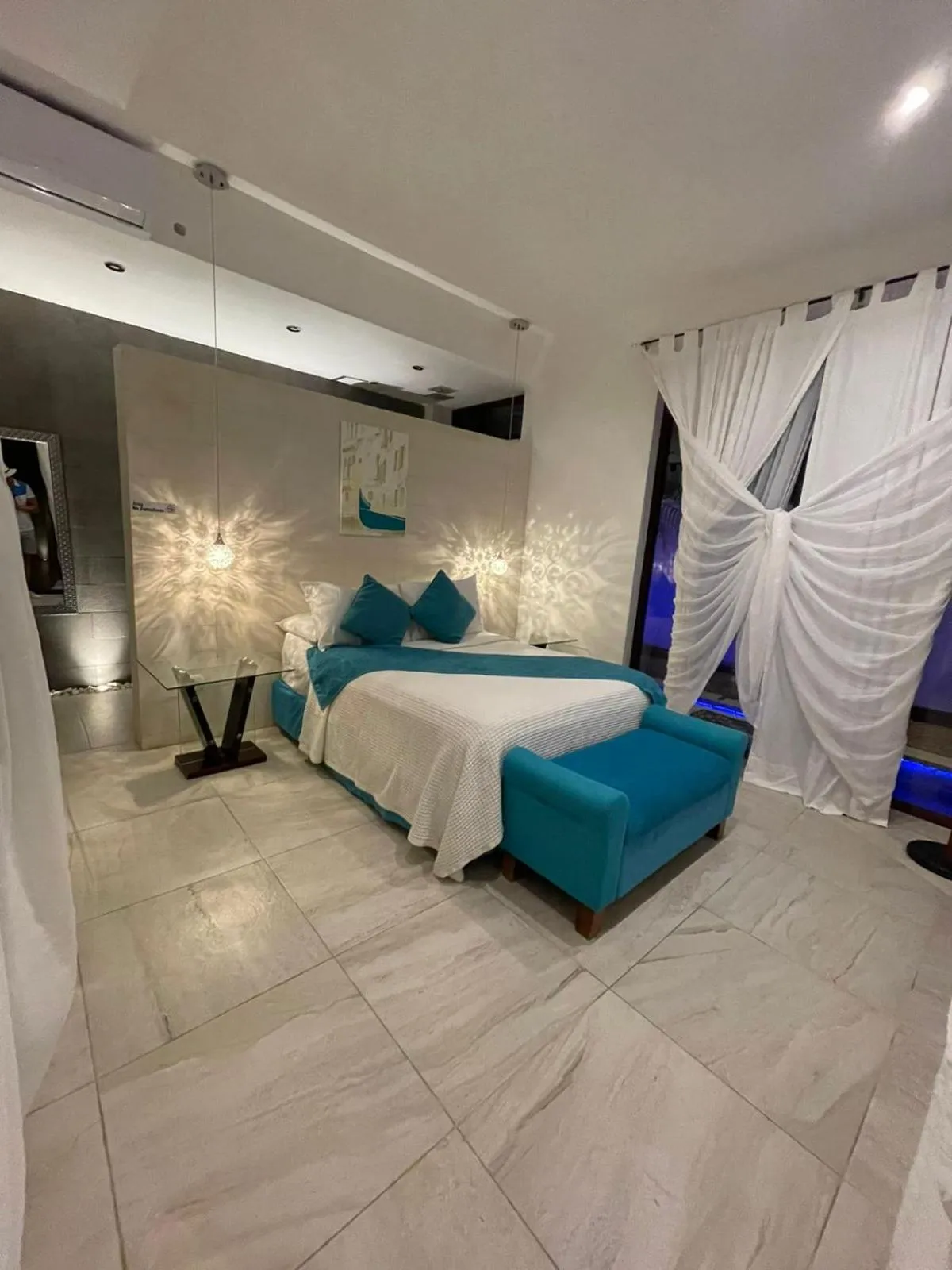 Photo of the whole room, Bed in Cabañas Luxury con Lagoon Club - Adults Only