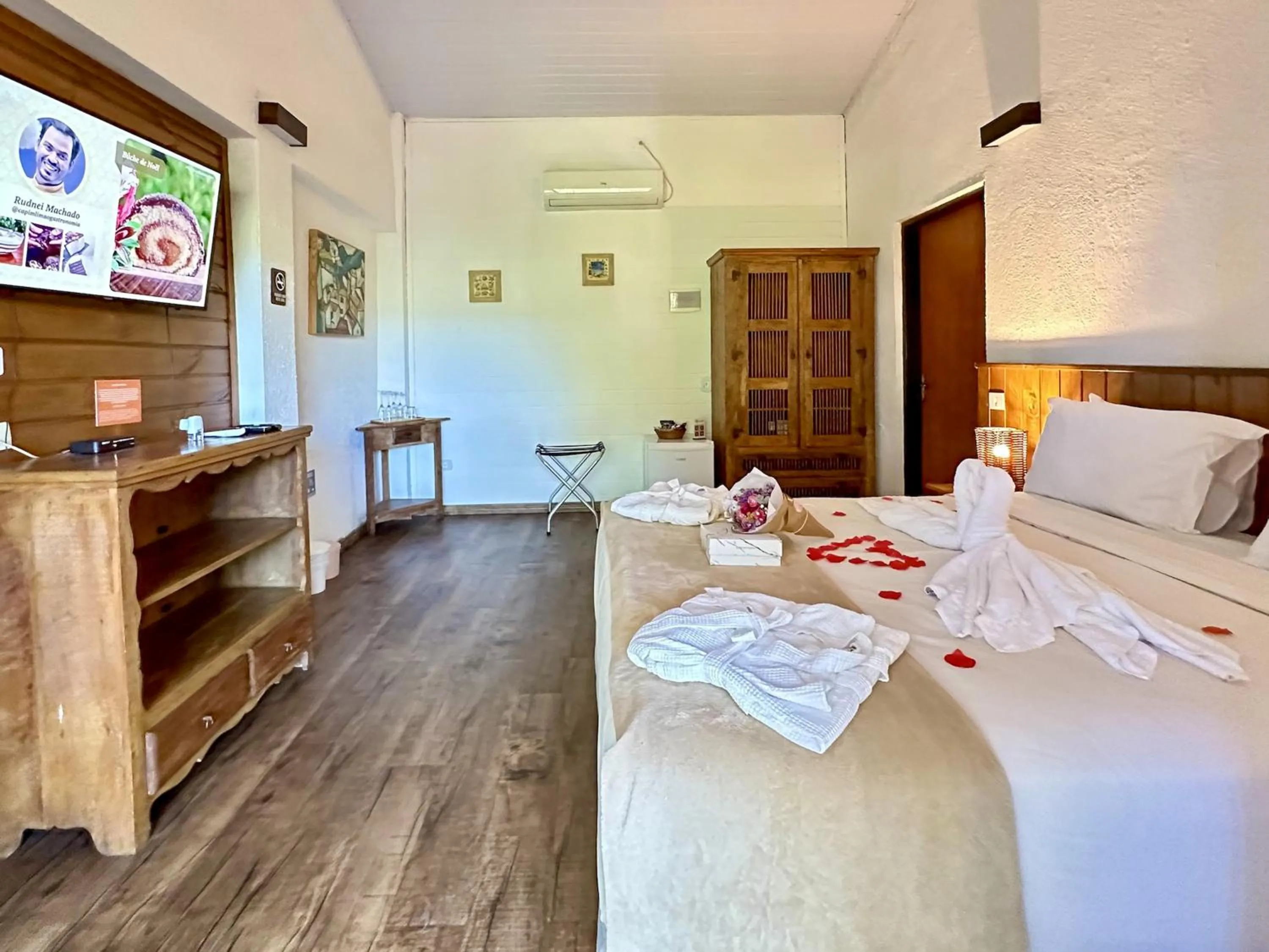 Bedroom, Bed in Ilha de Toque Toque Eco Hotel