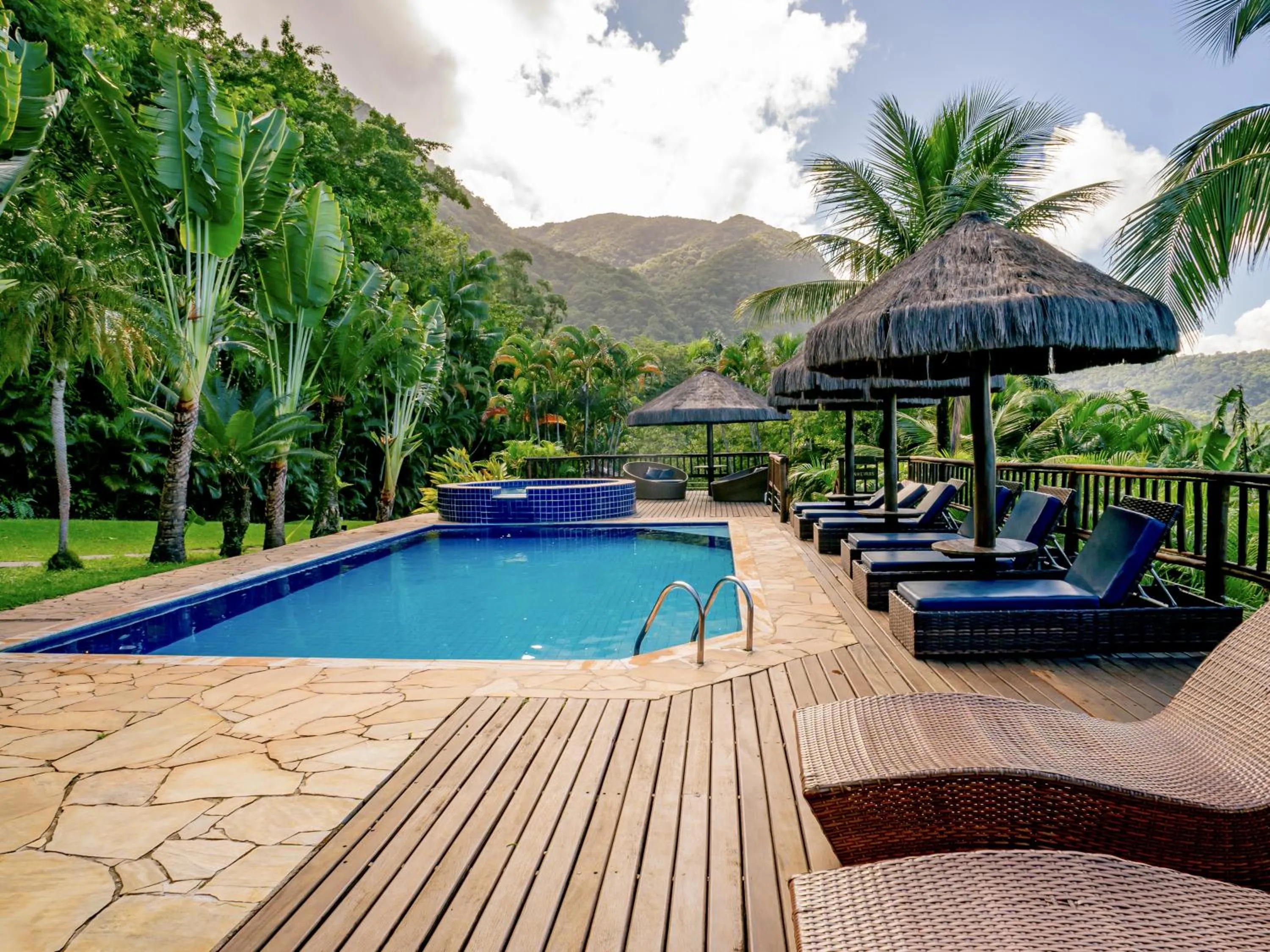 Swimming pool in Ilha de Toque Toque Eco Hotel