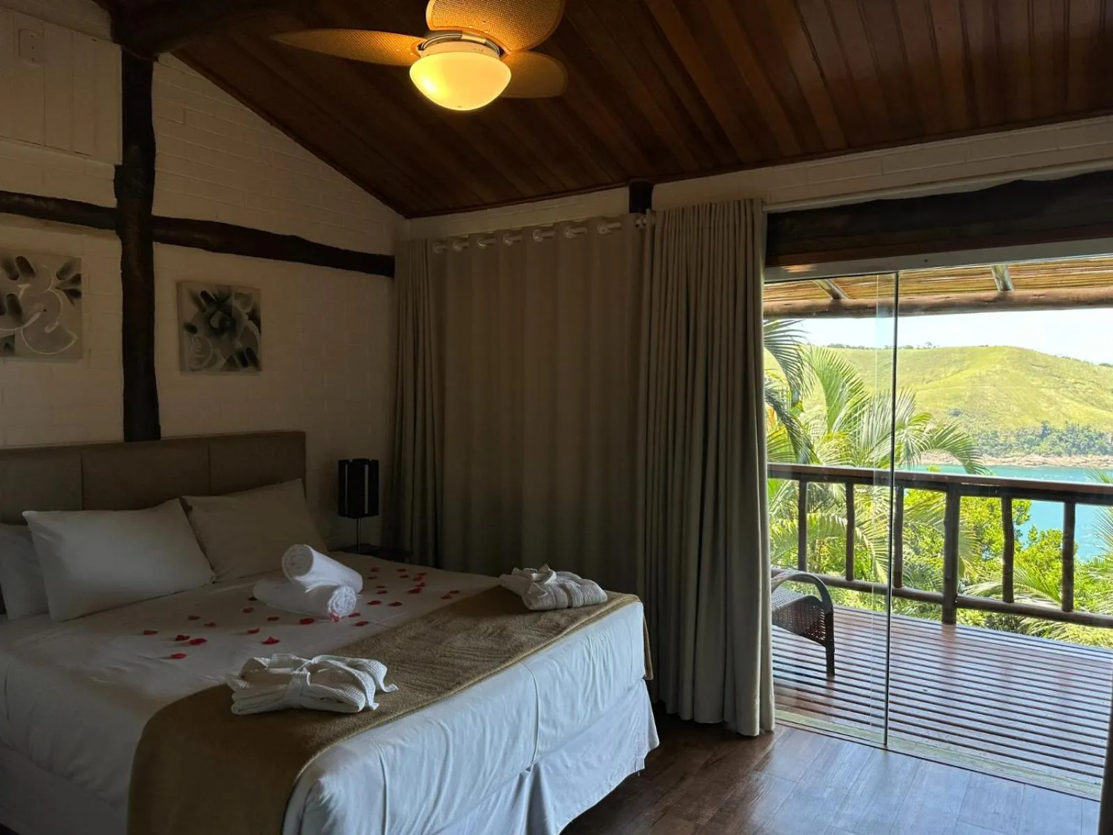 Bed in Ilha de Toque Toque Eco Hotel