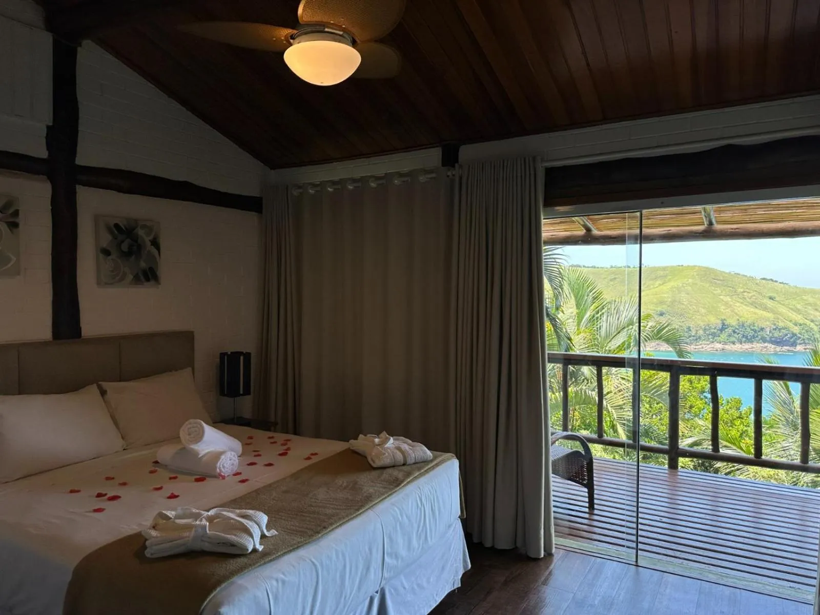 Bed in Ilha de Toque Toque Eco Hotel