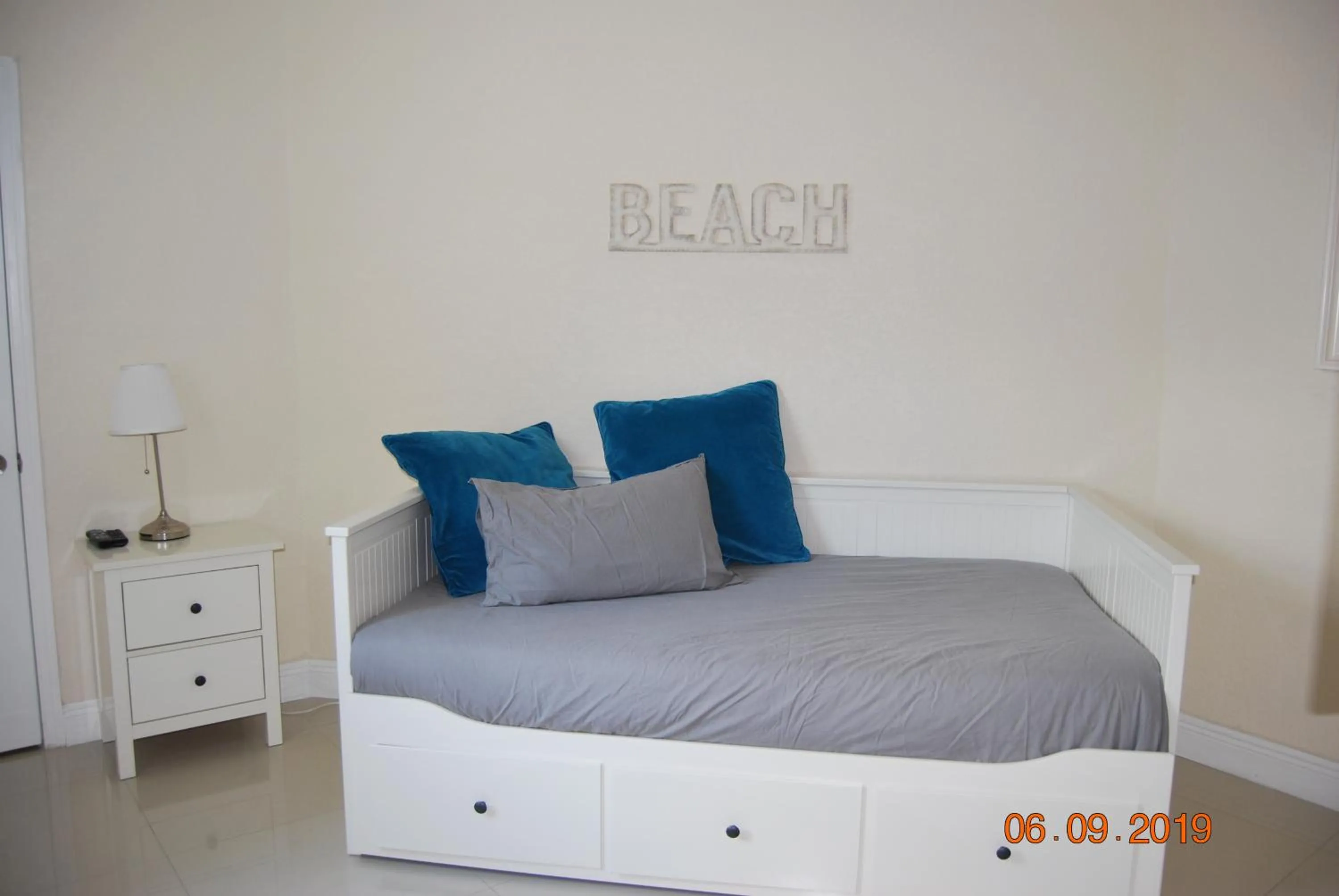 Bed in Ocean Reserve Piso 7 STR-310