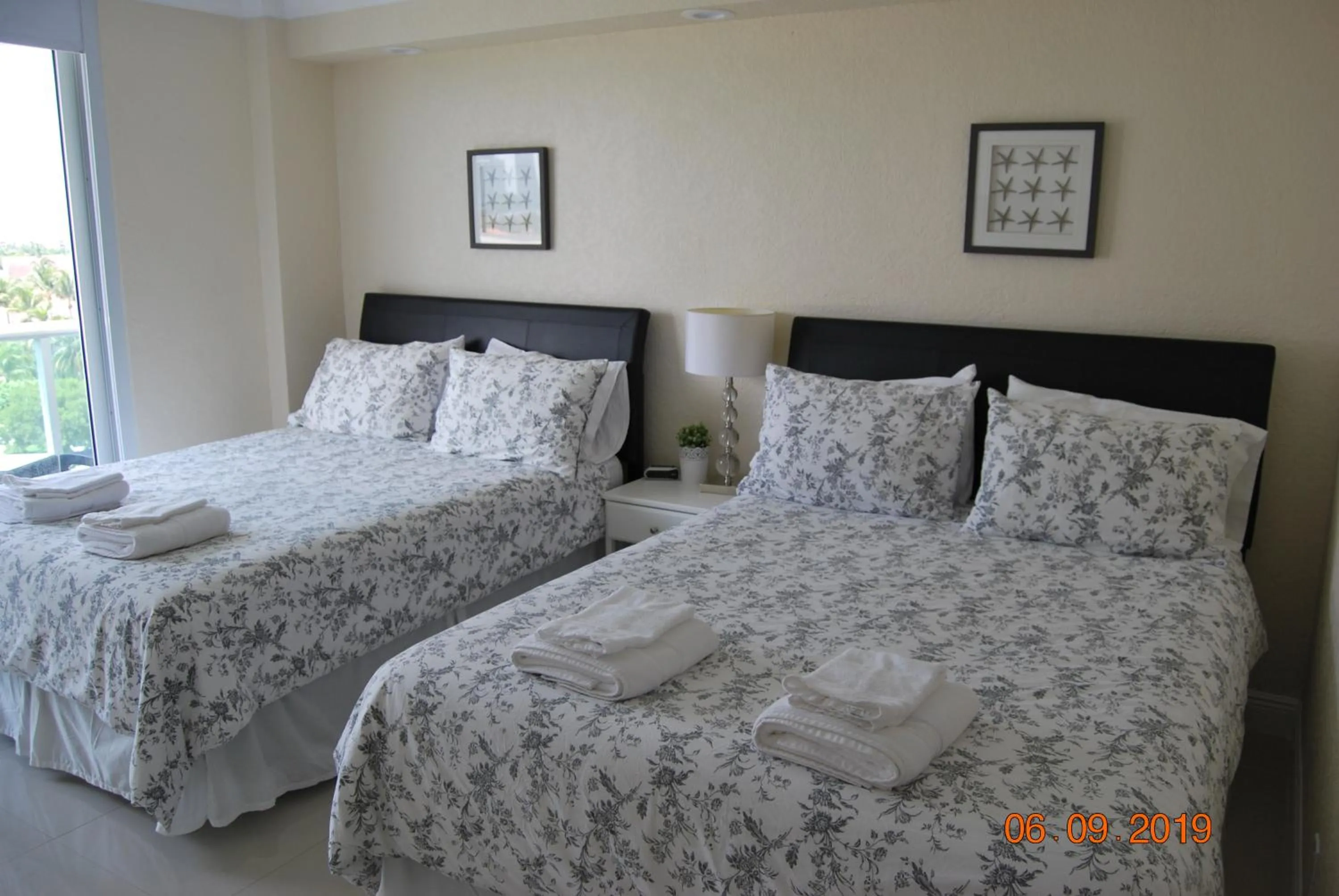 Bed in Ocean Reserve Piso 7 STR-310