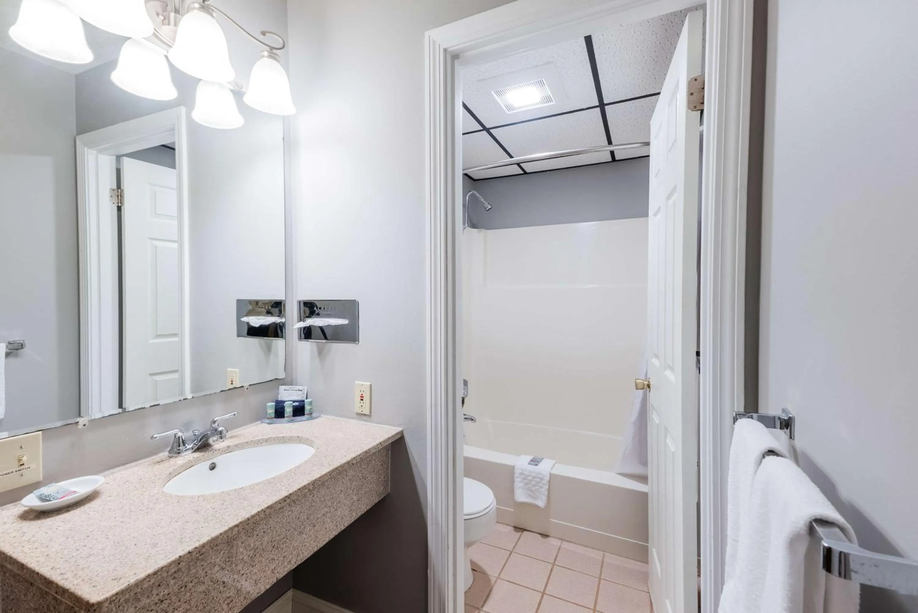 Bathroom in Fireside Inn and Suites Bangor