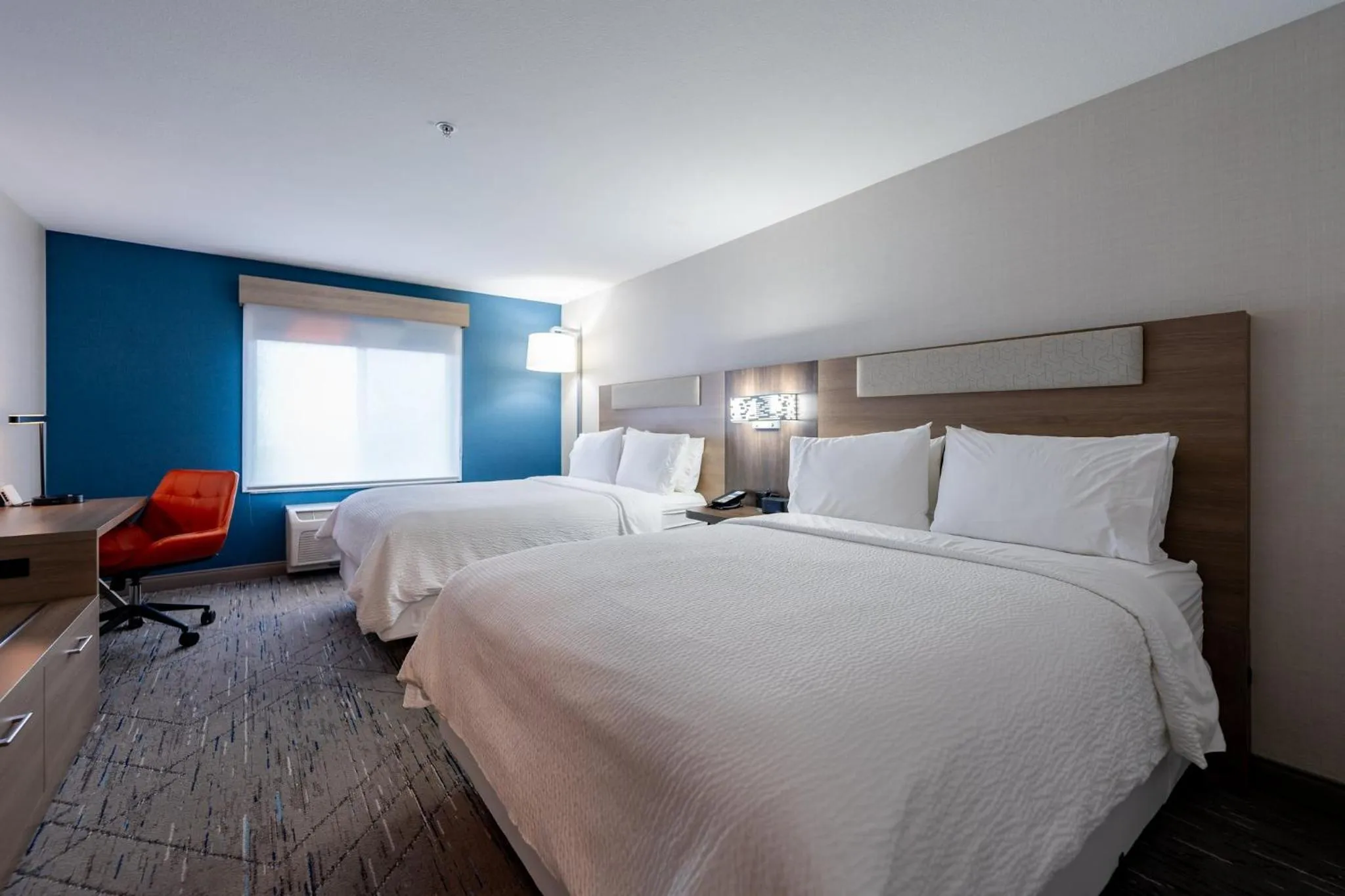 Photo of the whole room, Bed in Holiday Inn Express & Suites Frazier Park by IHG