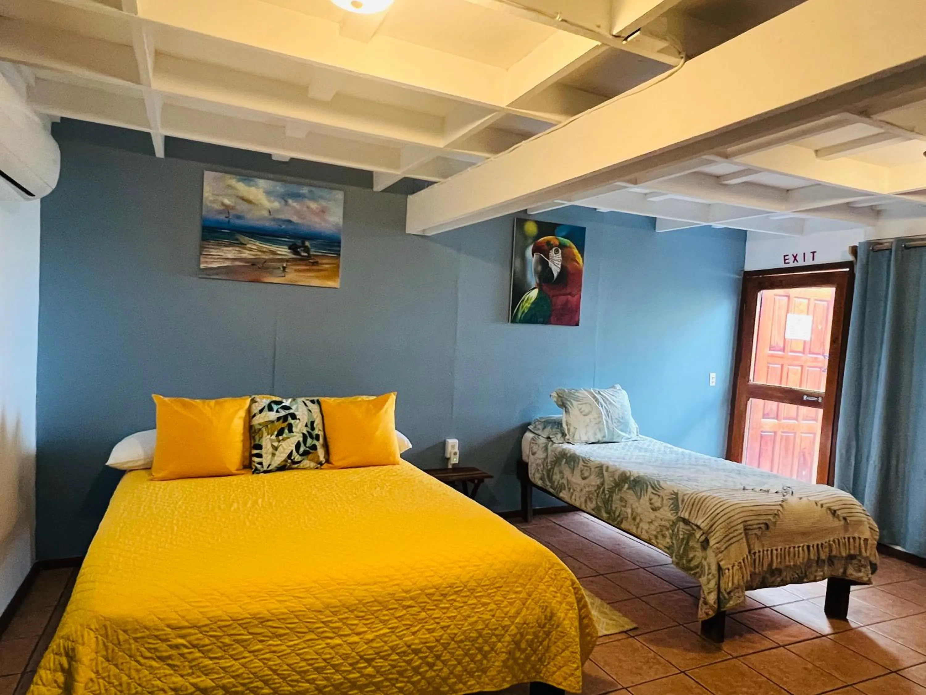 Photo of the whole room, Bed in Hotel Del Rio