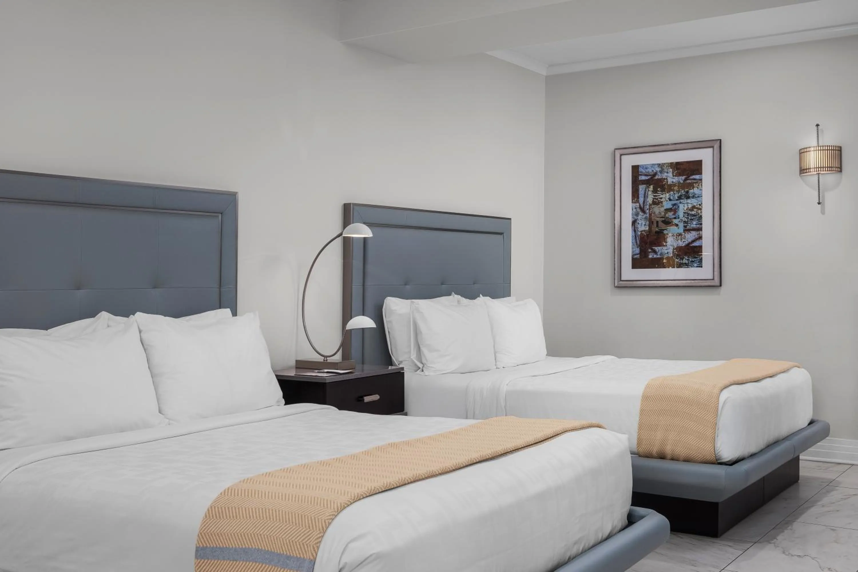 Bed in The Jung Hotel and Residences