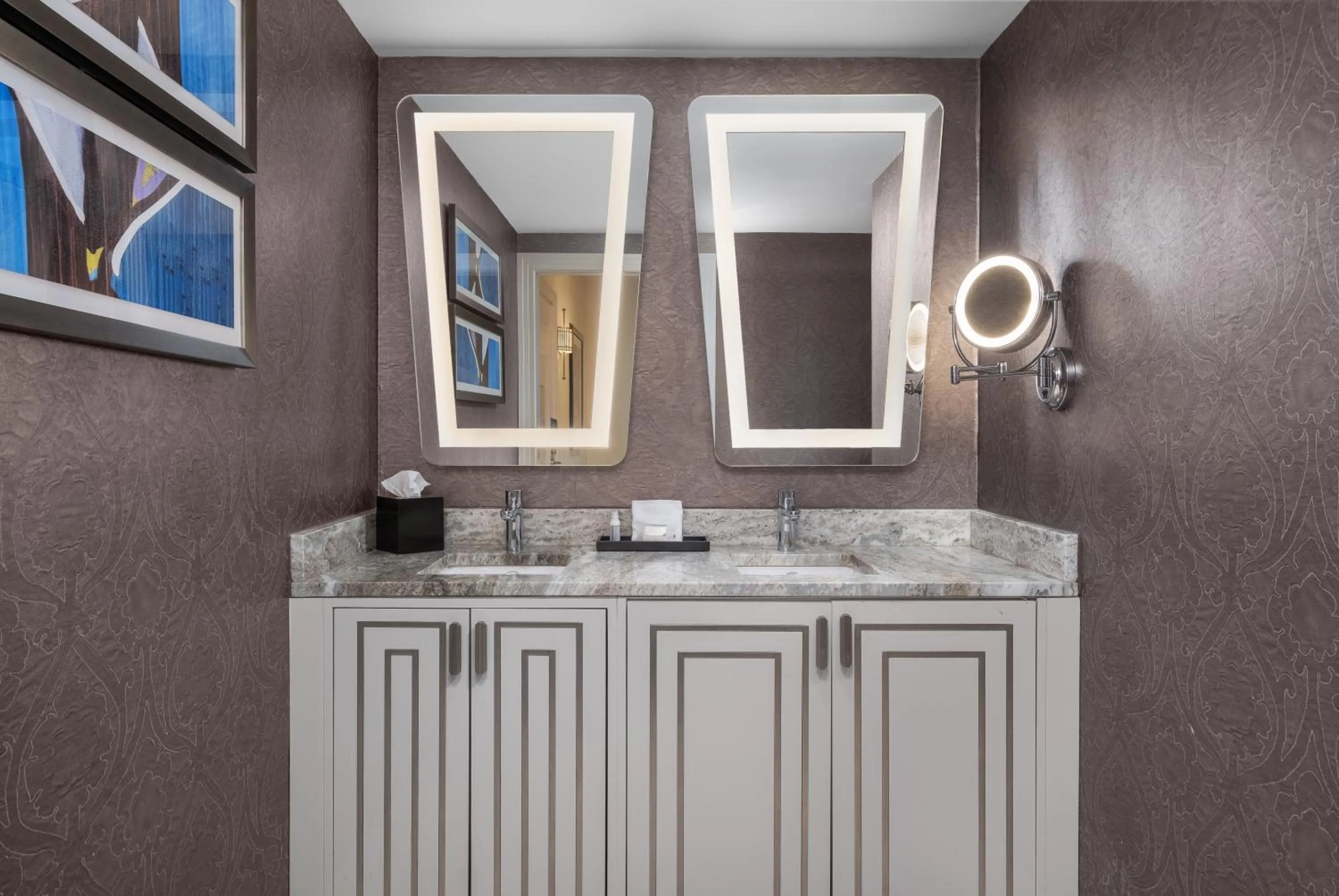 Bathroom in The Jung Hotel and Residences