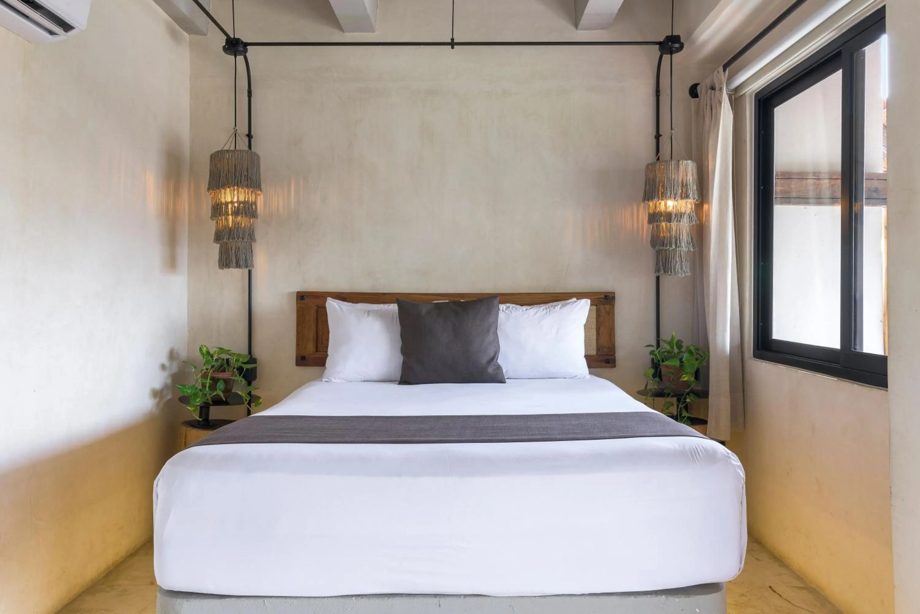 Bed in Caribbean Paradise Hotel & Spa - 5th Avenue