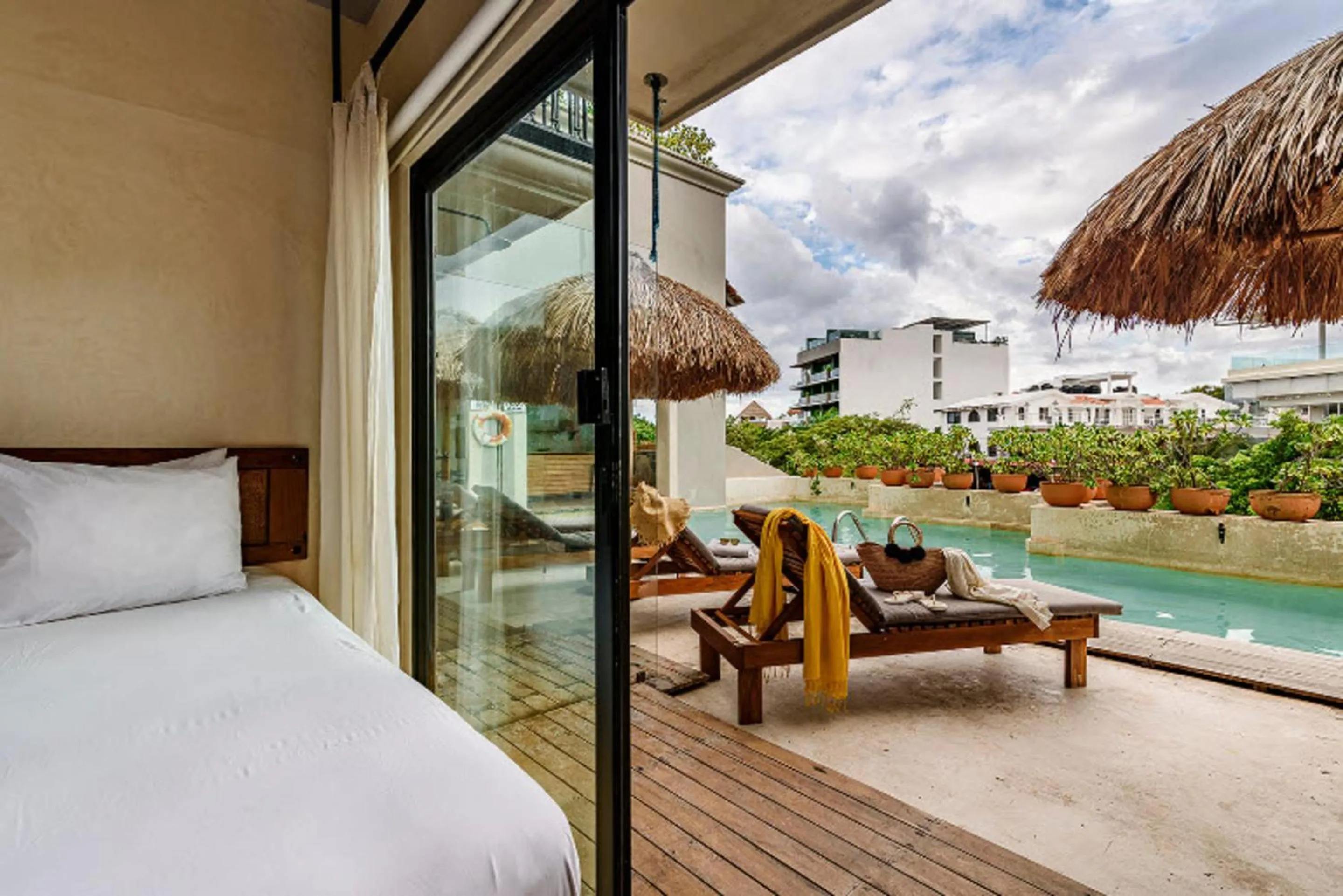 Pool view in Caribbean Paradise Hotel & Spa - 5th Avenue