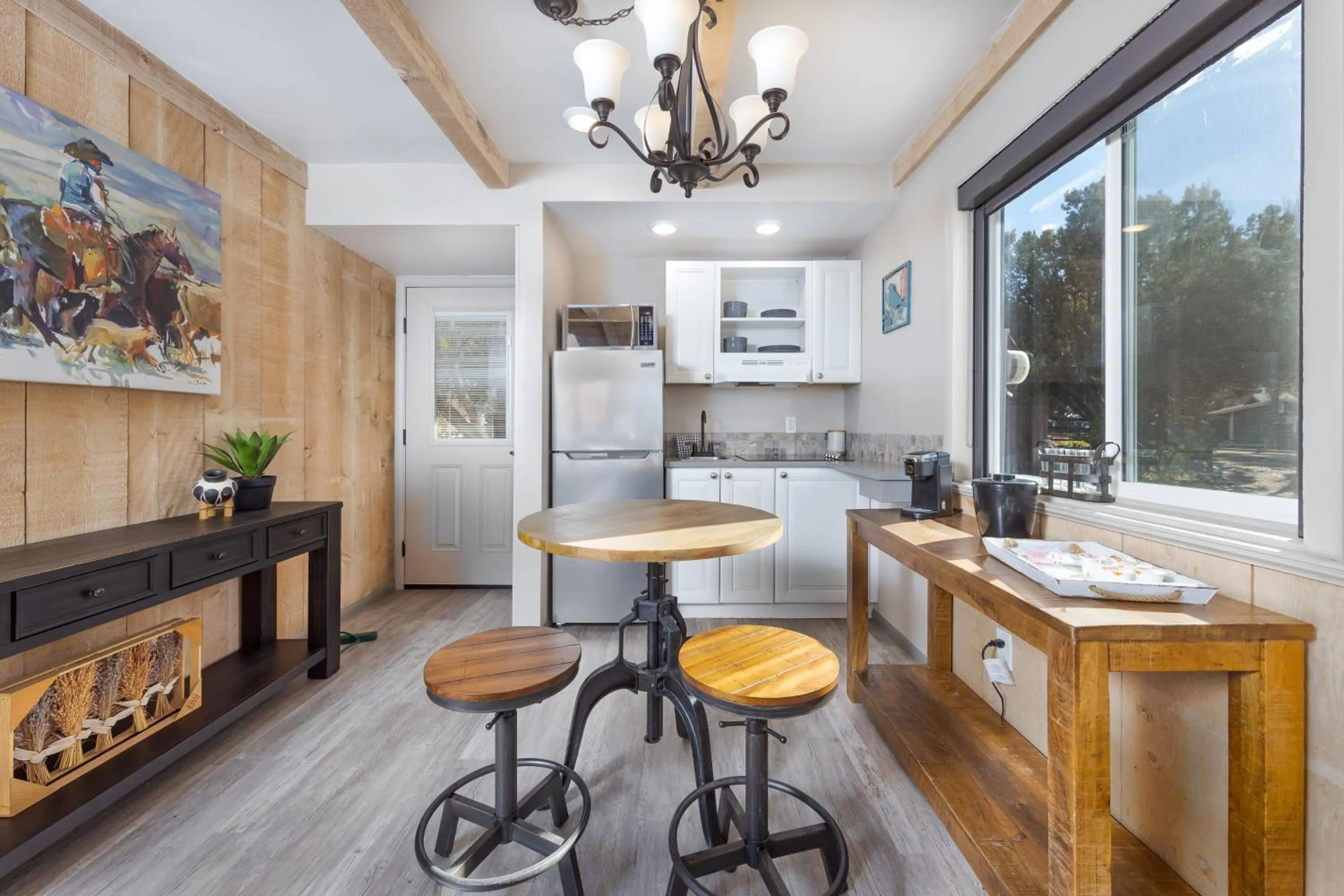 kitchen in Sky Ranch Lodge