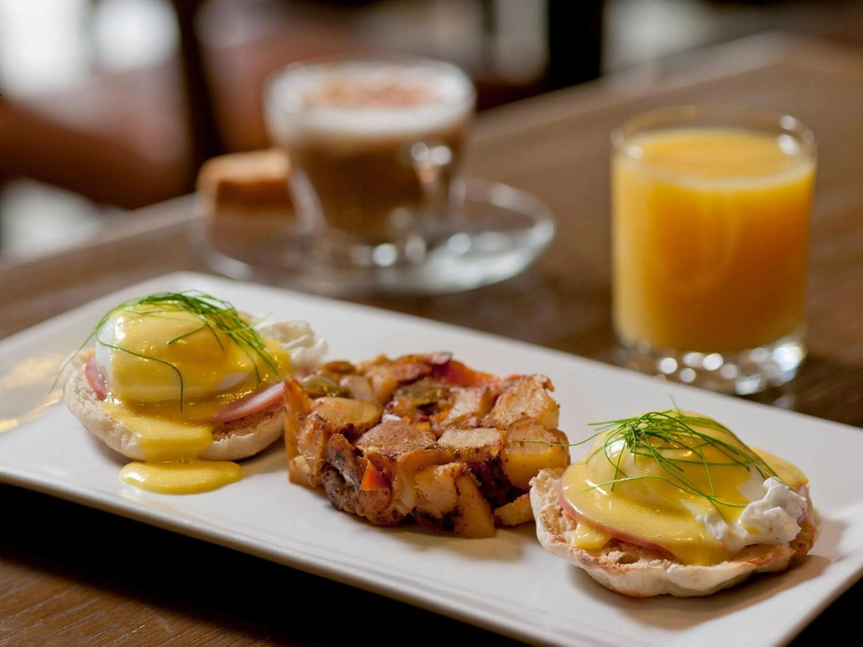 Restaurant/places to eat in Hotel Indigo East End by IHG