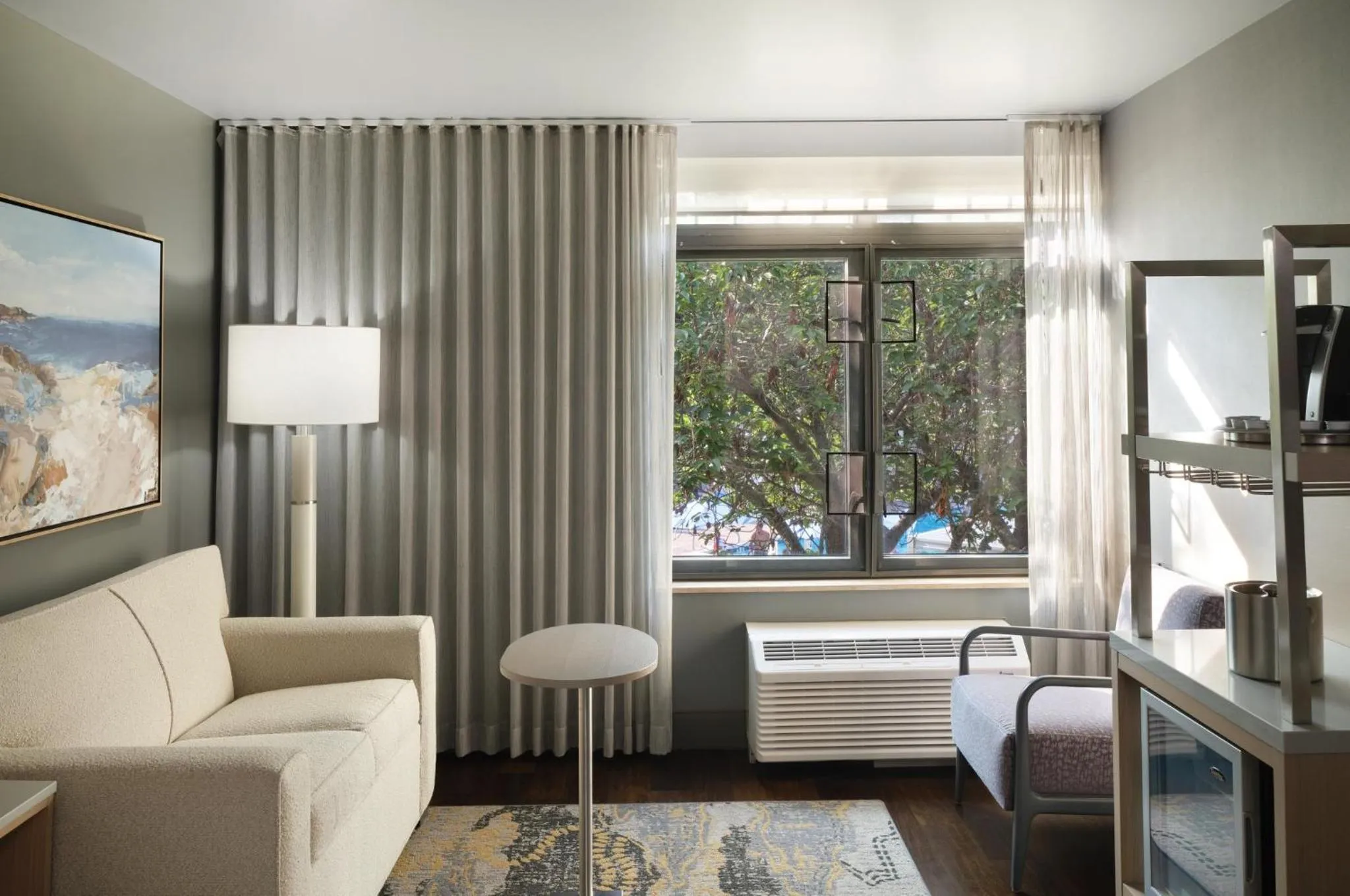 Photo of the whole room in Hotel Indigo East End by IHG