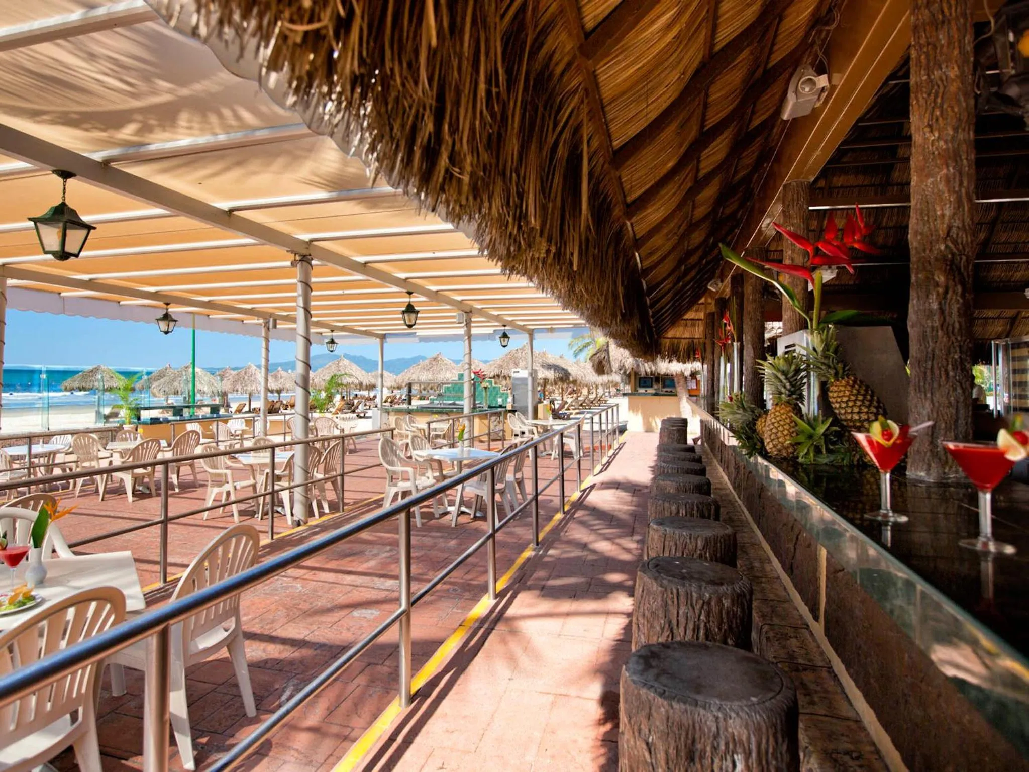 Restaurant/places to eat in Paradise Village