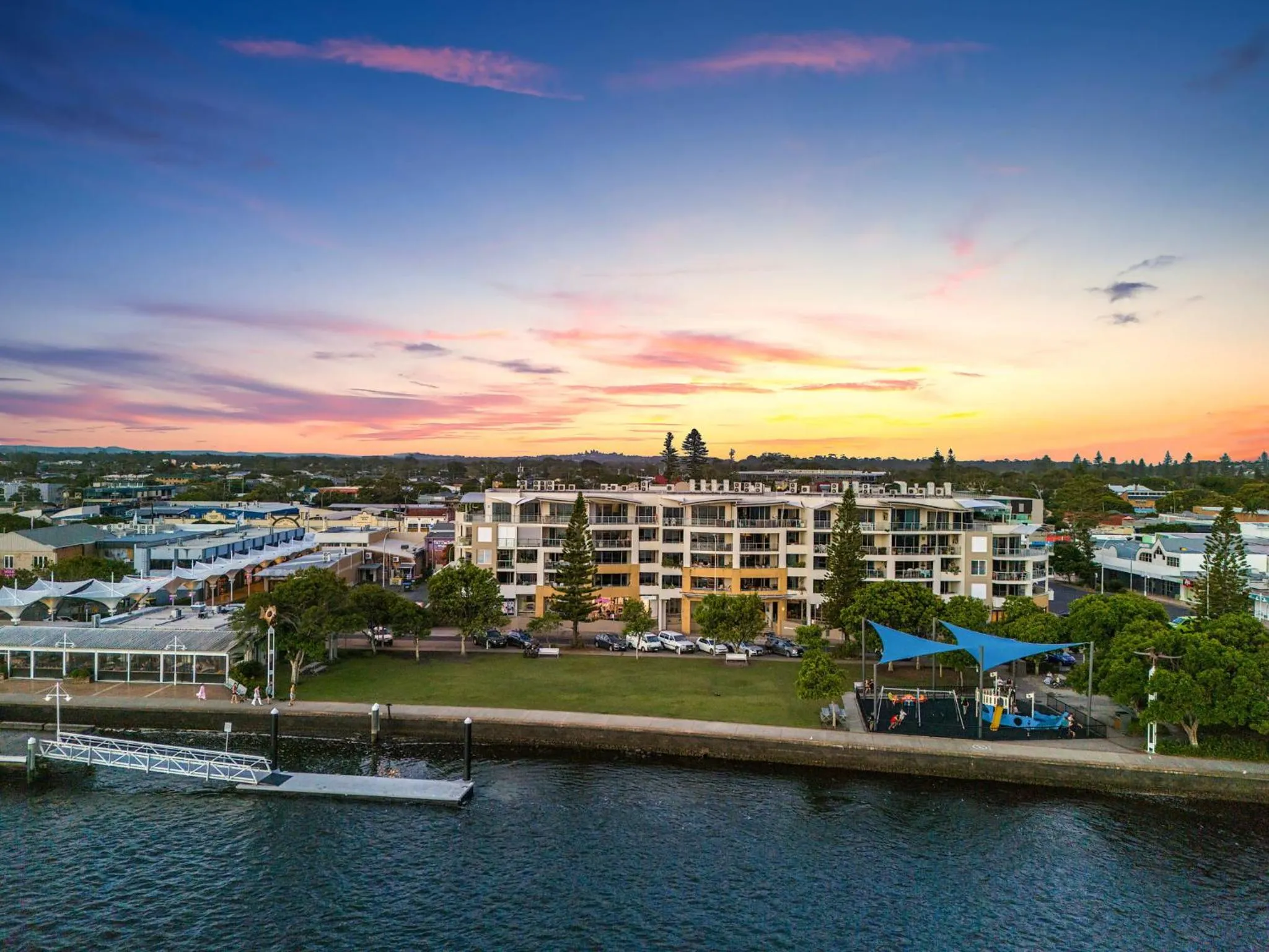 Property building in Riverside Holiday Apartments