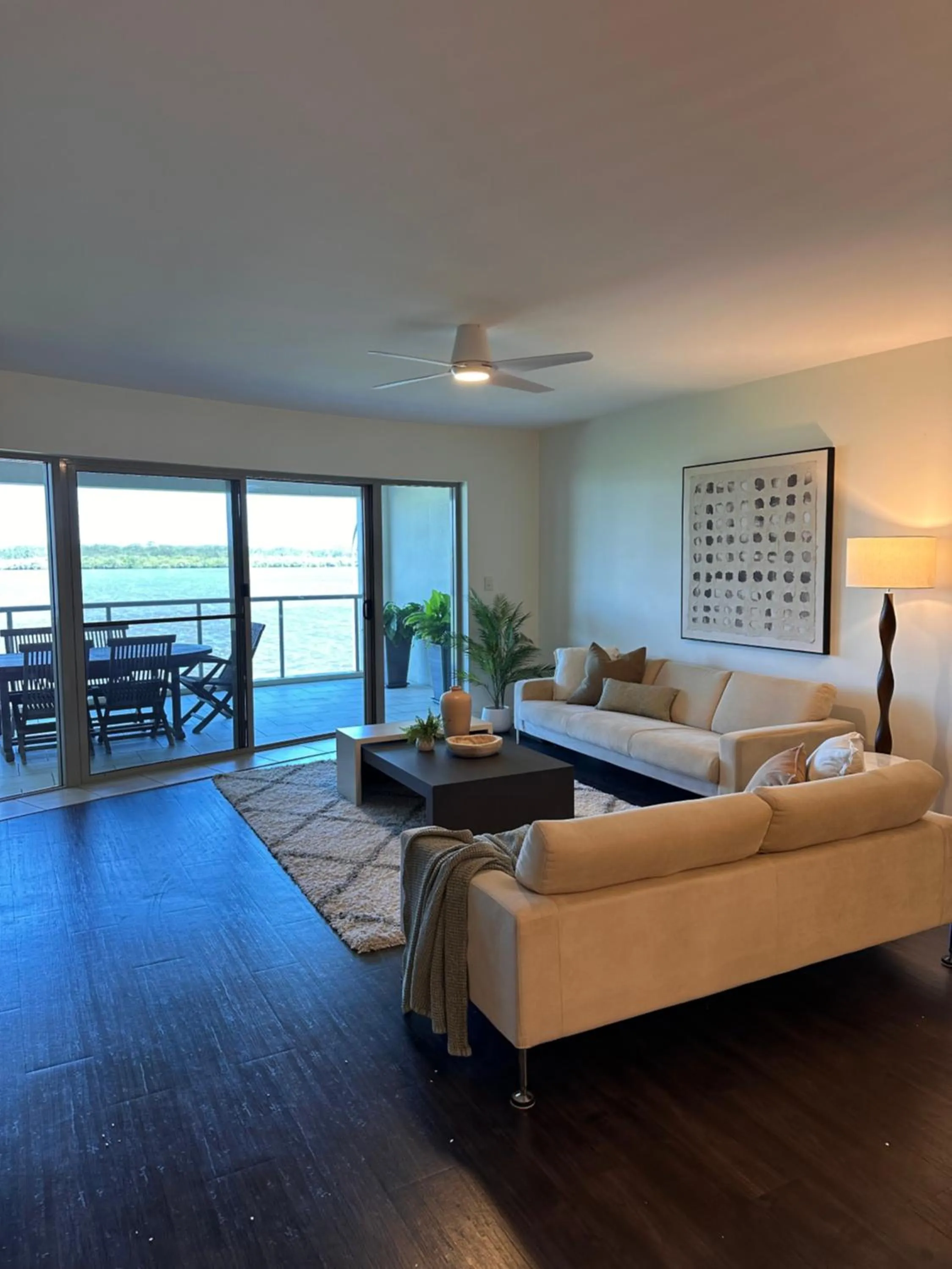 Riverside Holiday Apartments