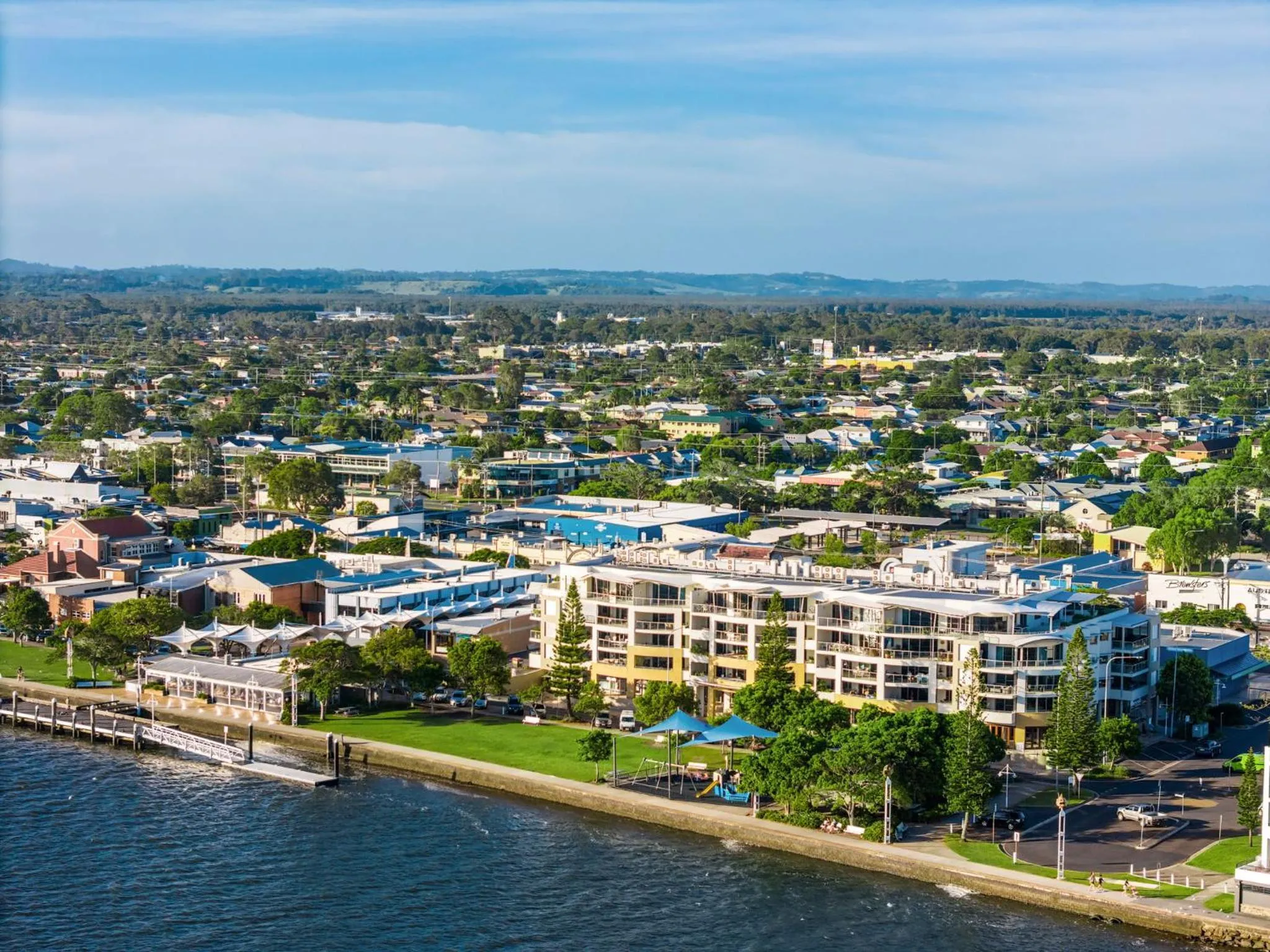 Property building in Riverside Holiday Apartments