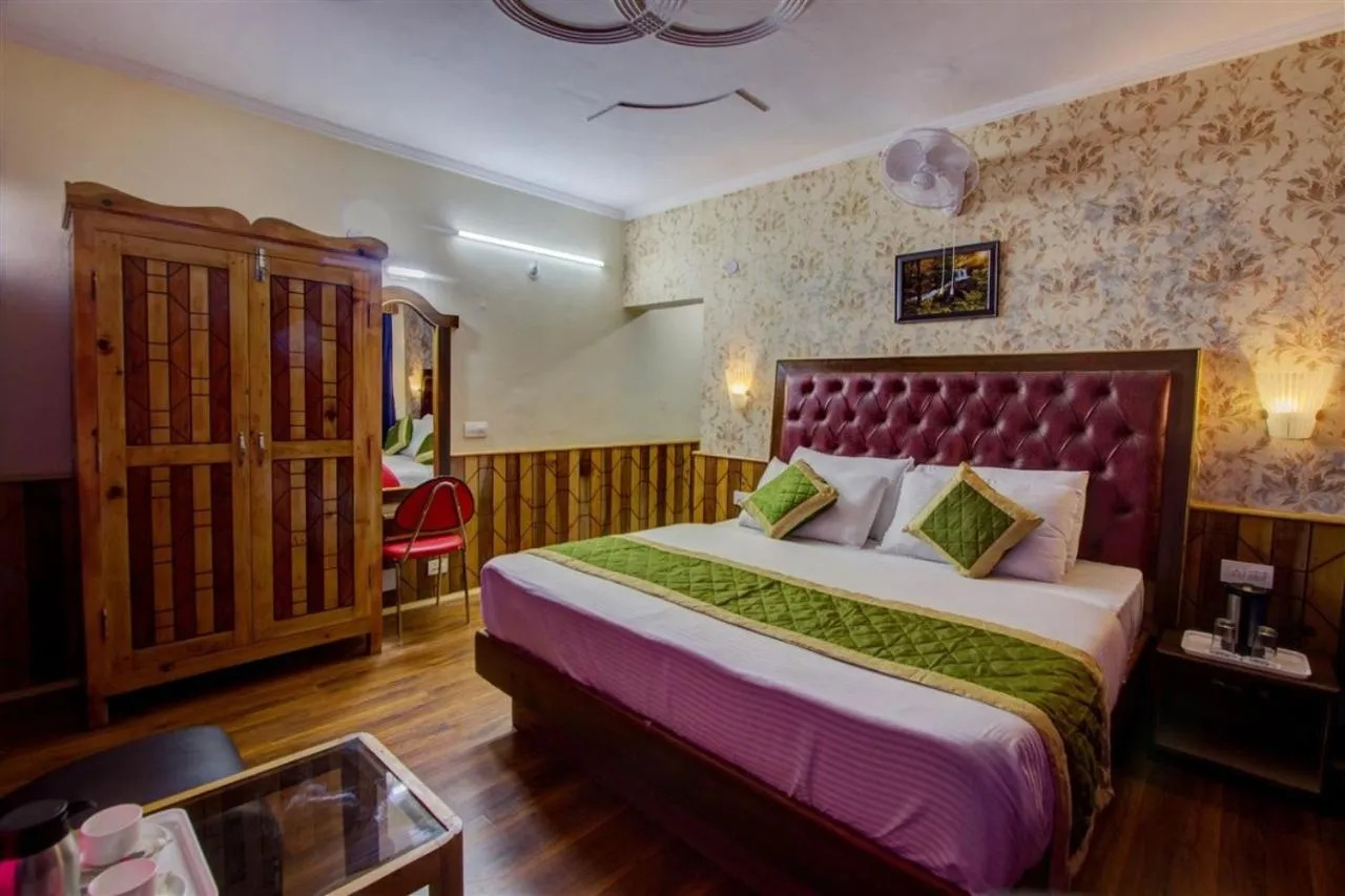 Bedroom, Bed in Hotel Samiru Manali