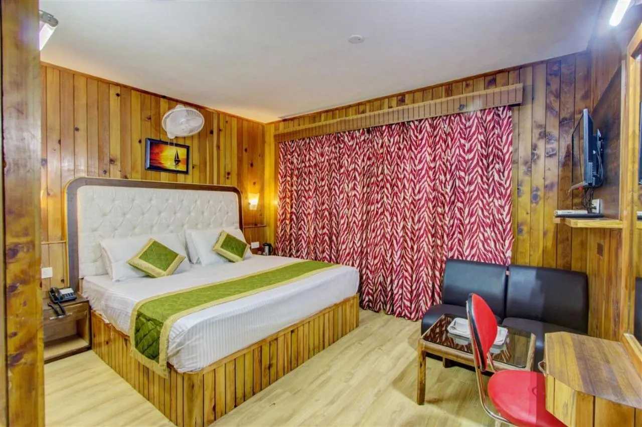 Bed in Hotel Samiru Manali