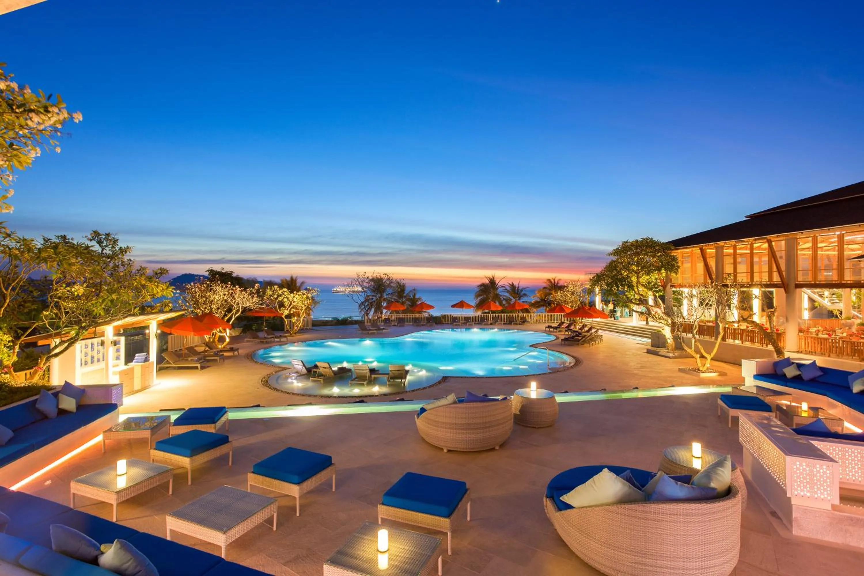 Restaurant/places to eat in Diamond Cliff Resort & Spa, Patong Beach