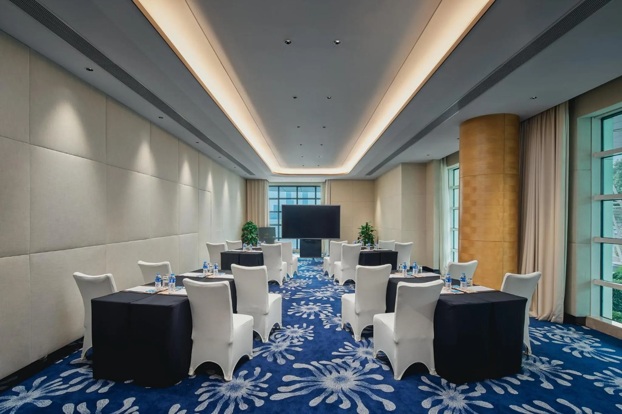 Meeting/conference room in Crowne Plaza Suzhou by IHG