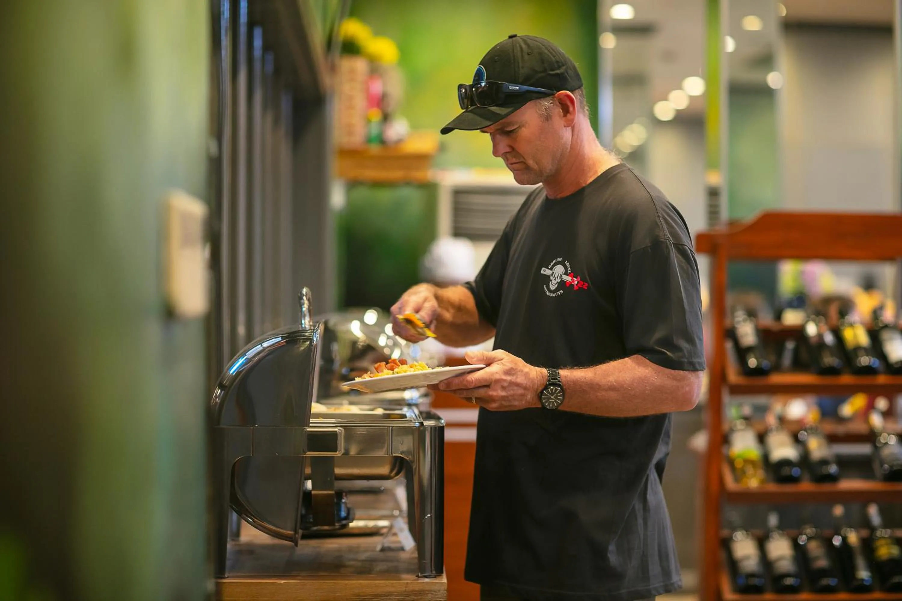 Restaurant/places to eat in Hanoi Nostalgia Hotel & Spa