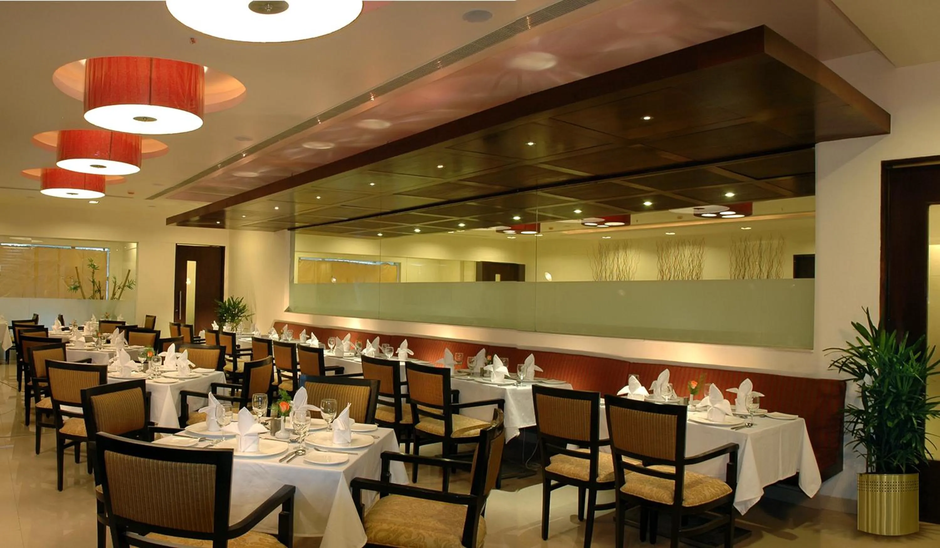Restaurant/places to eat in Fortune Inn Sree Kanya, Visakhapatnam - Member ITC Hotels' Group