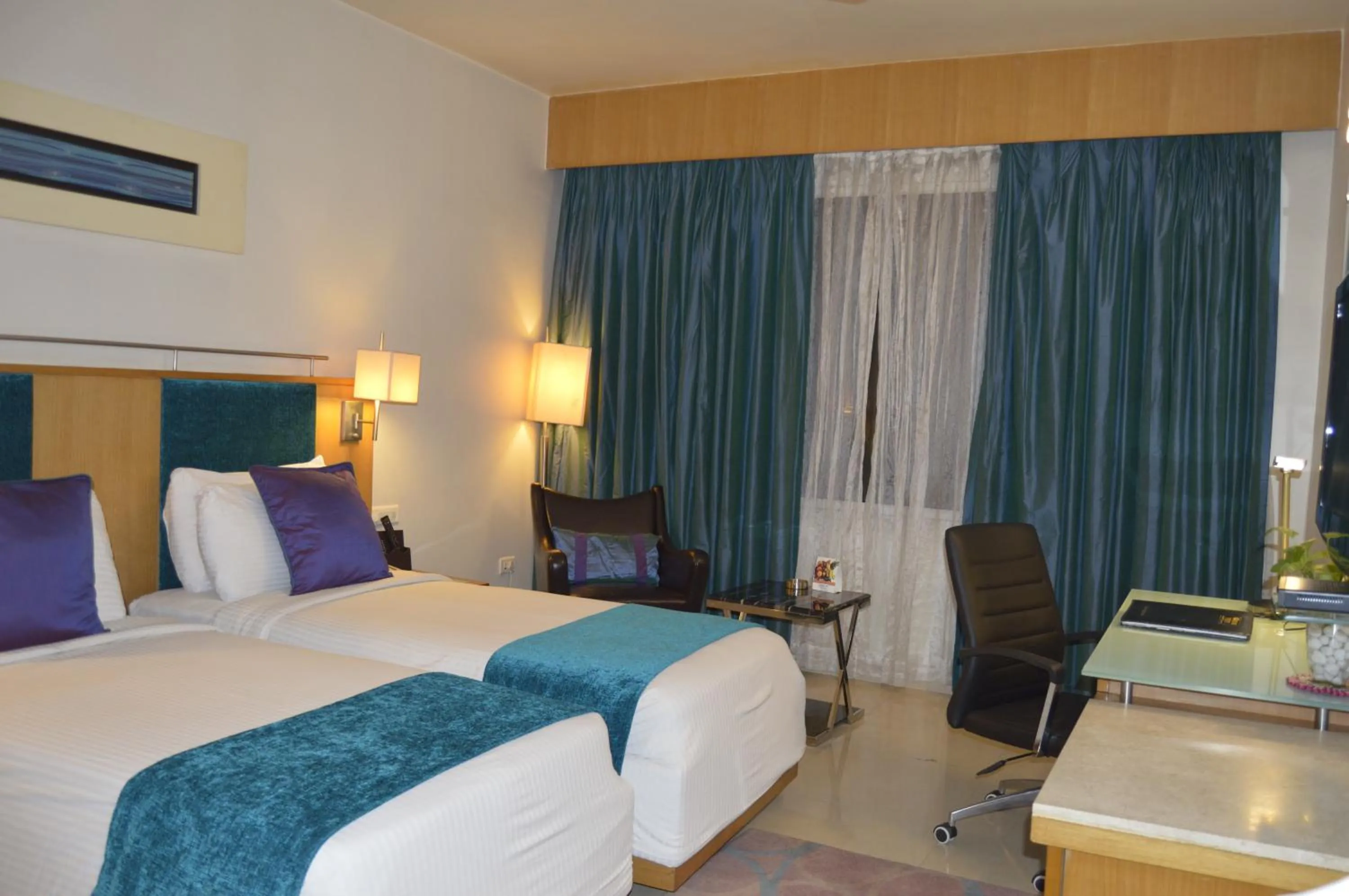 Bedroom, Bed in Fortune Inn Sree Kanya, Visakhapatnam - Member ITC Hotels' Group